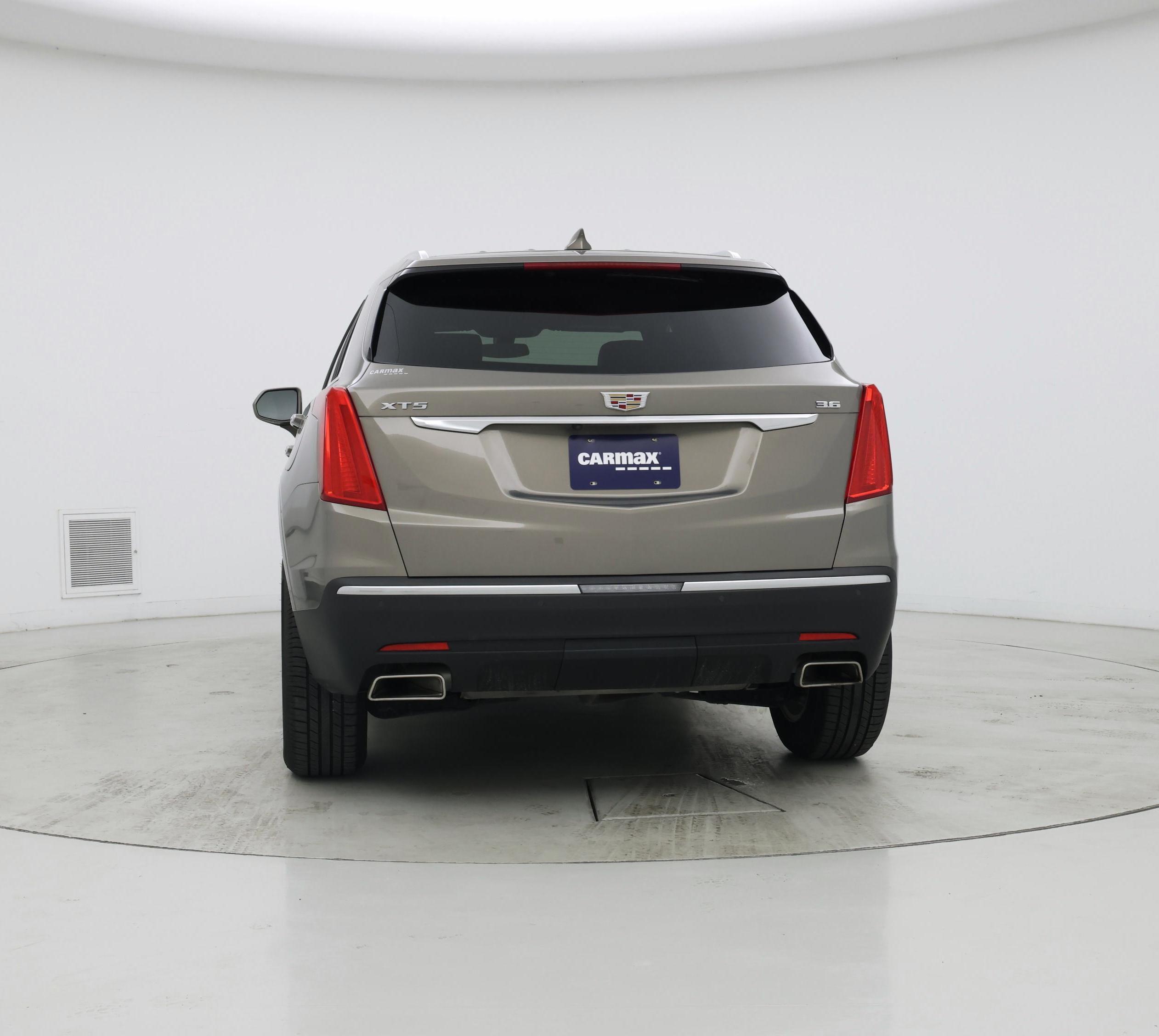 Thumbnail: 2018 Cadillac XT5 - 6