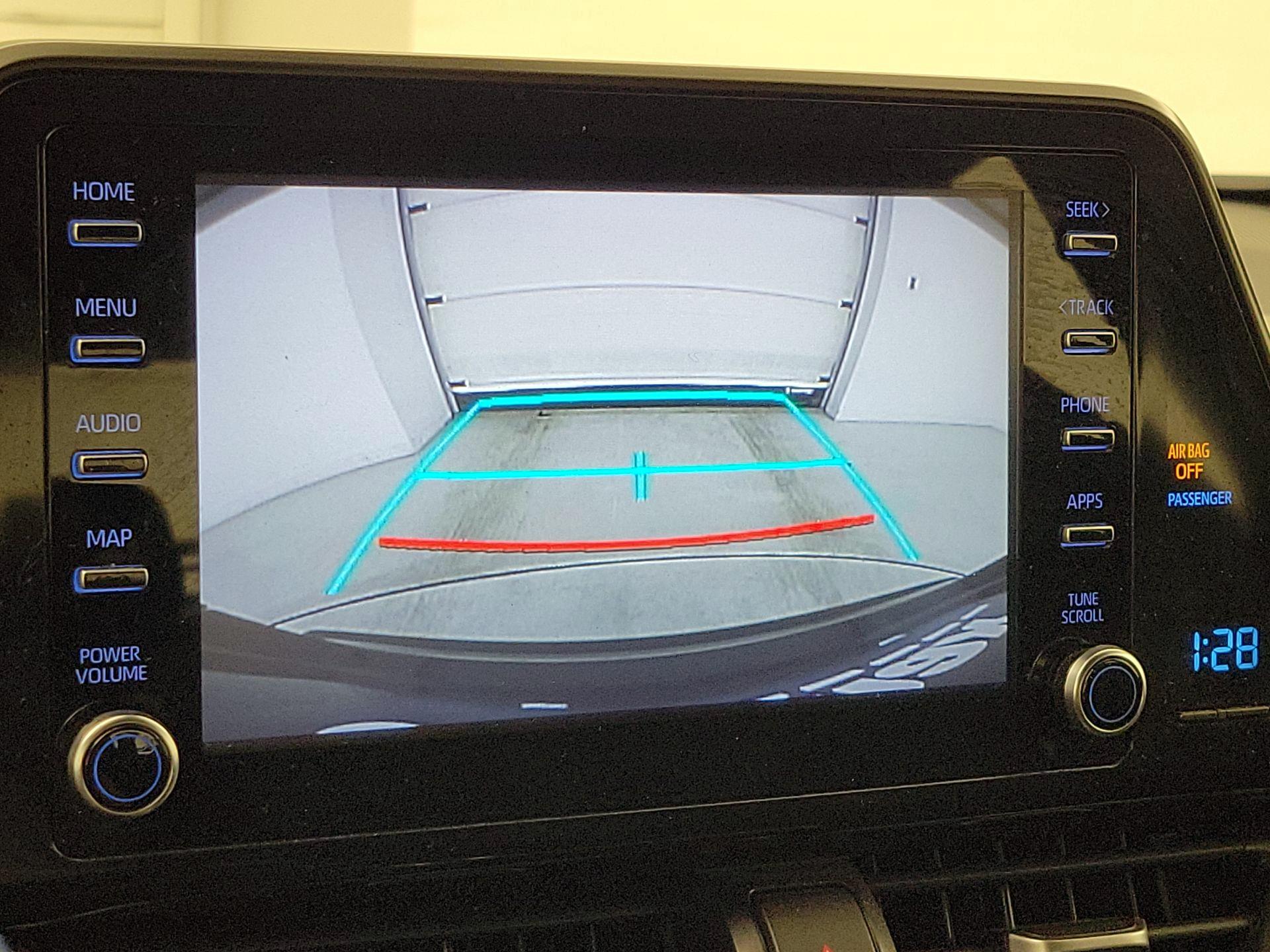 Thumbnail: 2019 Toyota C-HR - 14