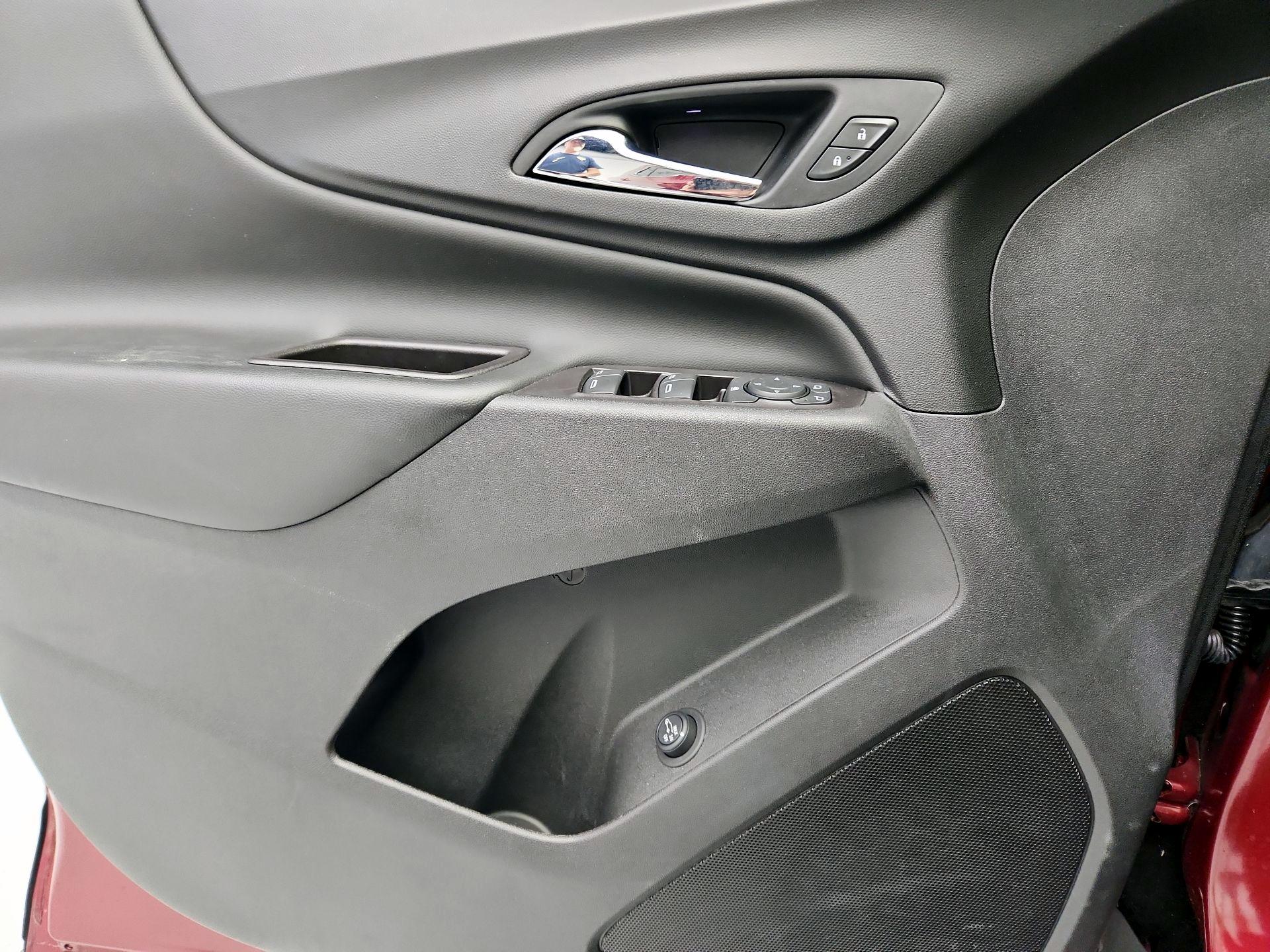 Thumbnail: 2021 Chevrolet Equinox - 12