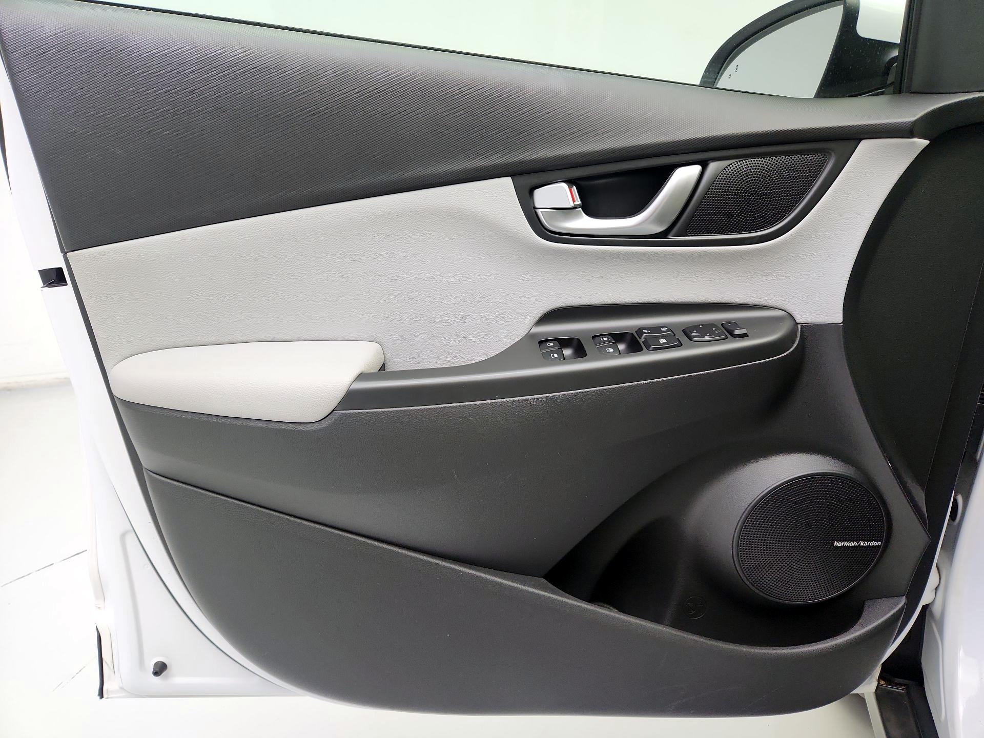 Thumbnail: 2022 Hyundai Kona - 12