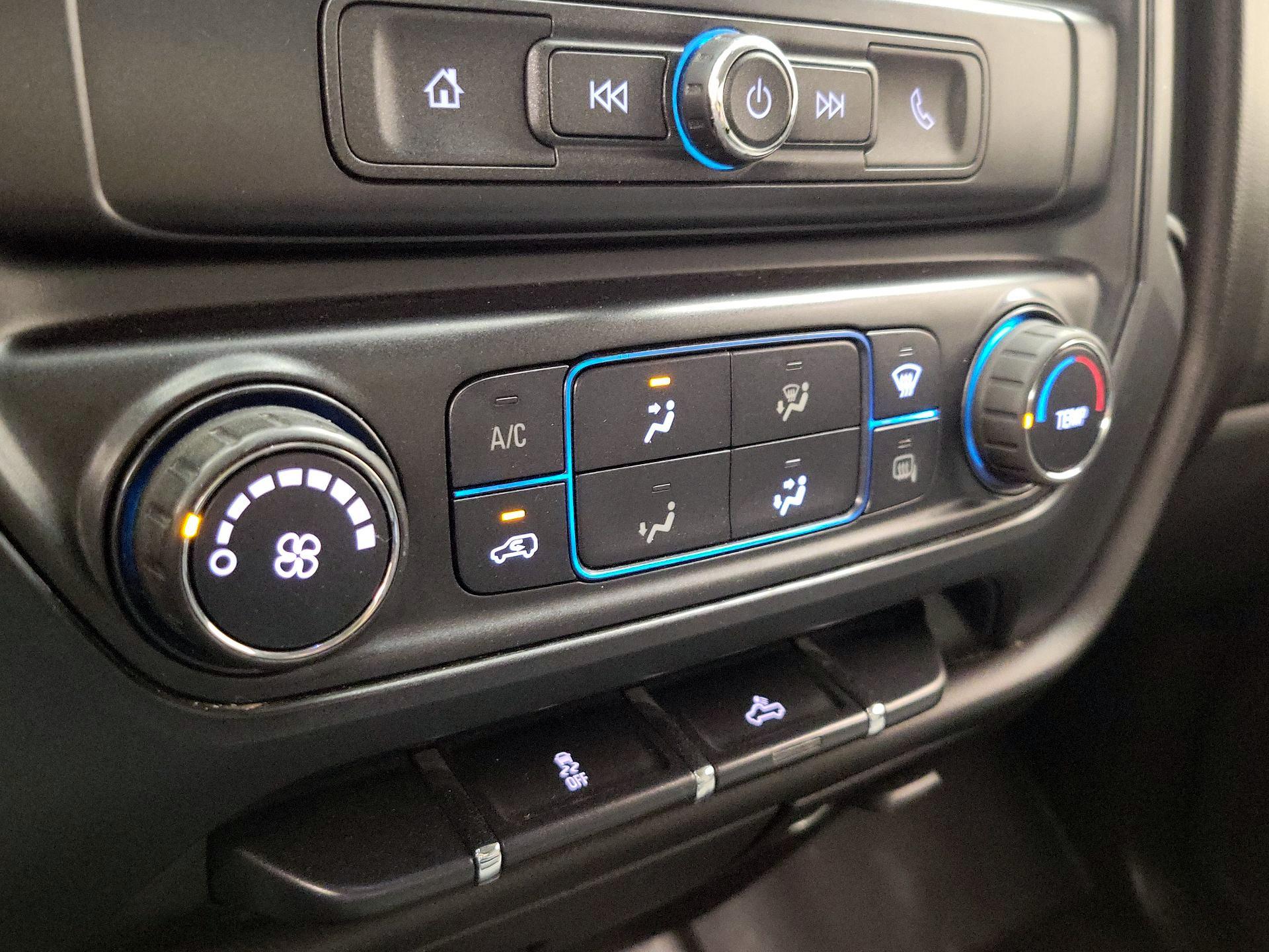 Thumbnail: 2018 Chevrolet Silverado 1500 - 16