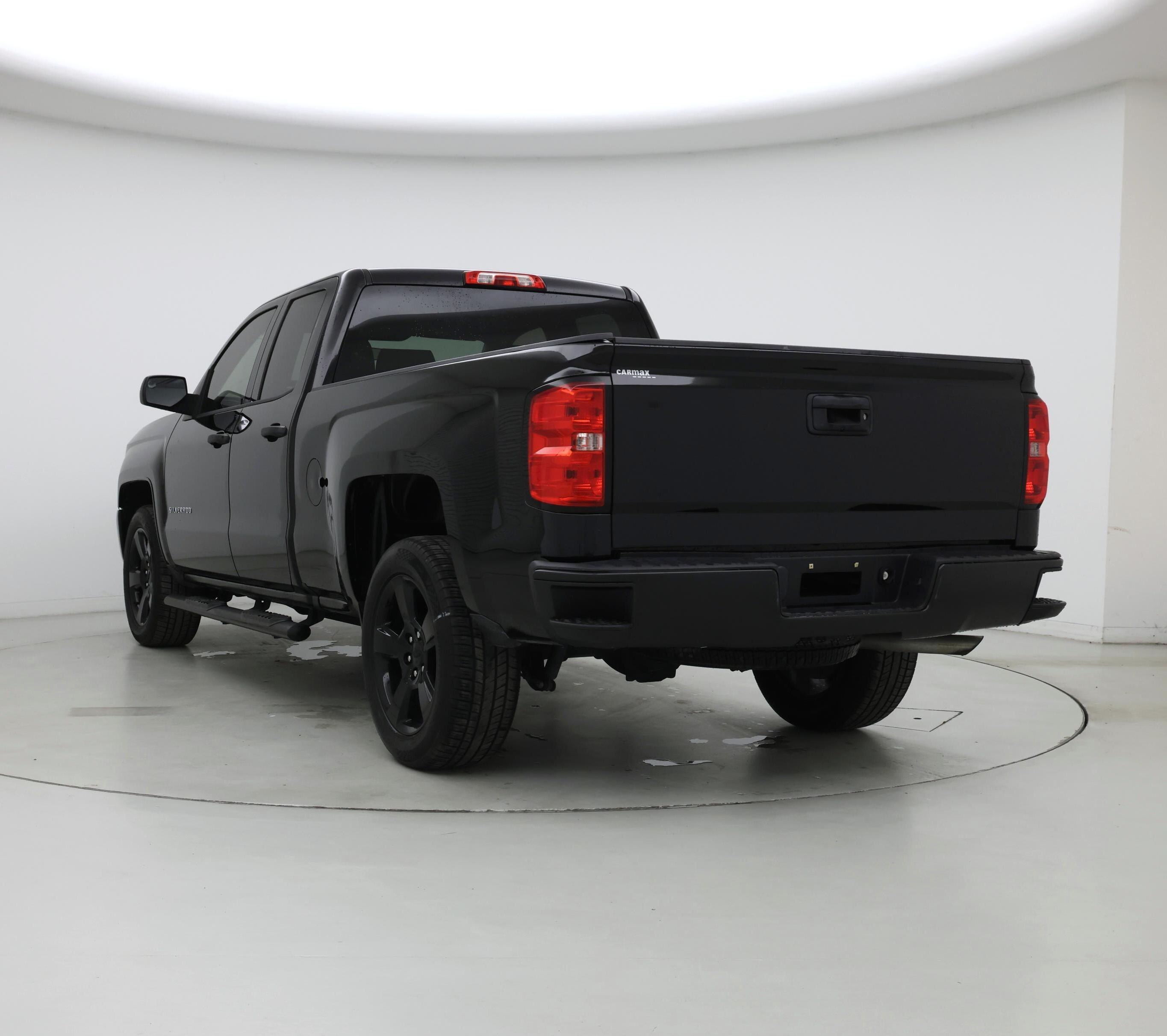 Thumbnail: 2018 Chevrolet Silverado 1500 - 2