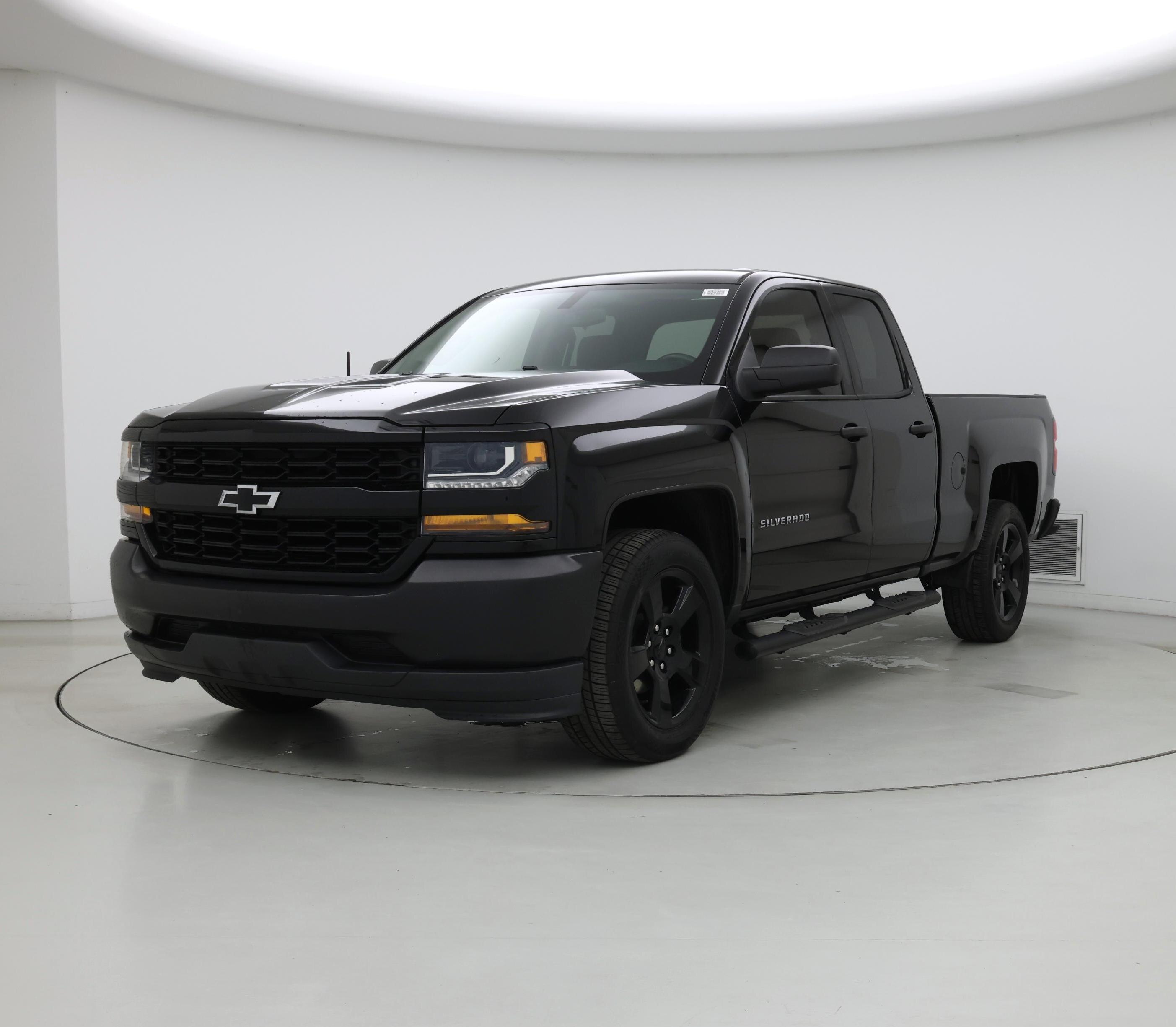 Thumbnail: 2018 Chevrolet Silverado 1500 - 4