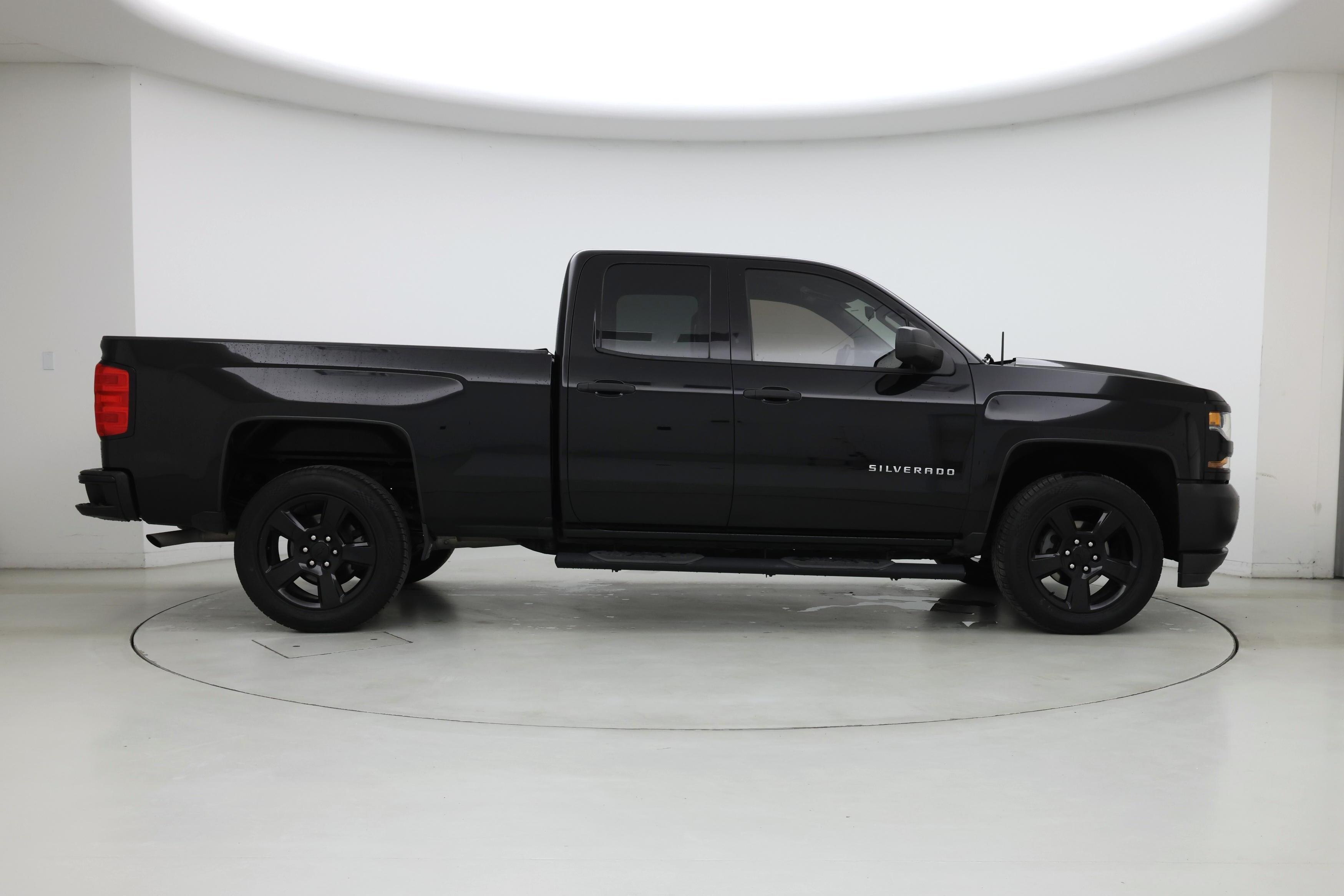 Thumbnail: 2018 Chevrolet Silverado 1500 - 7