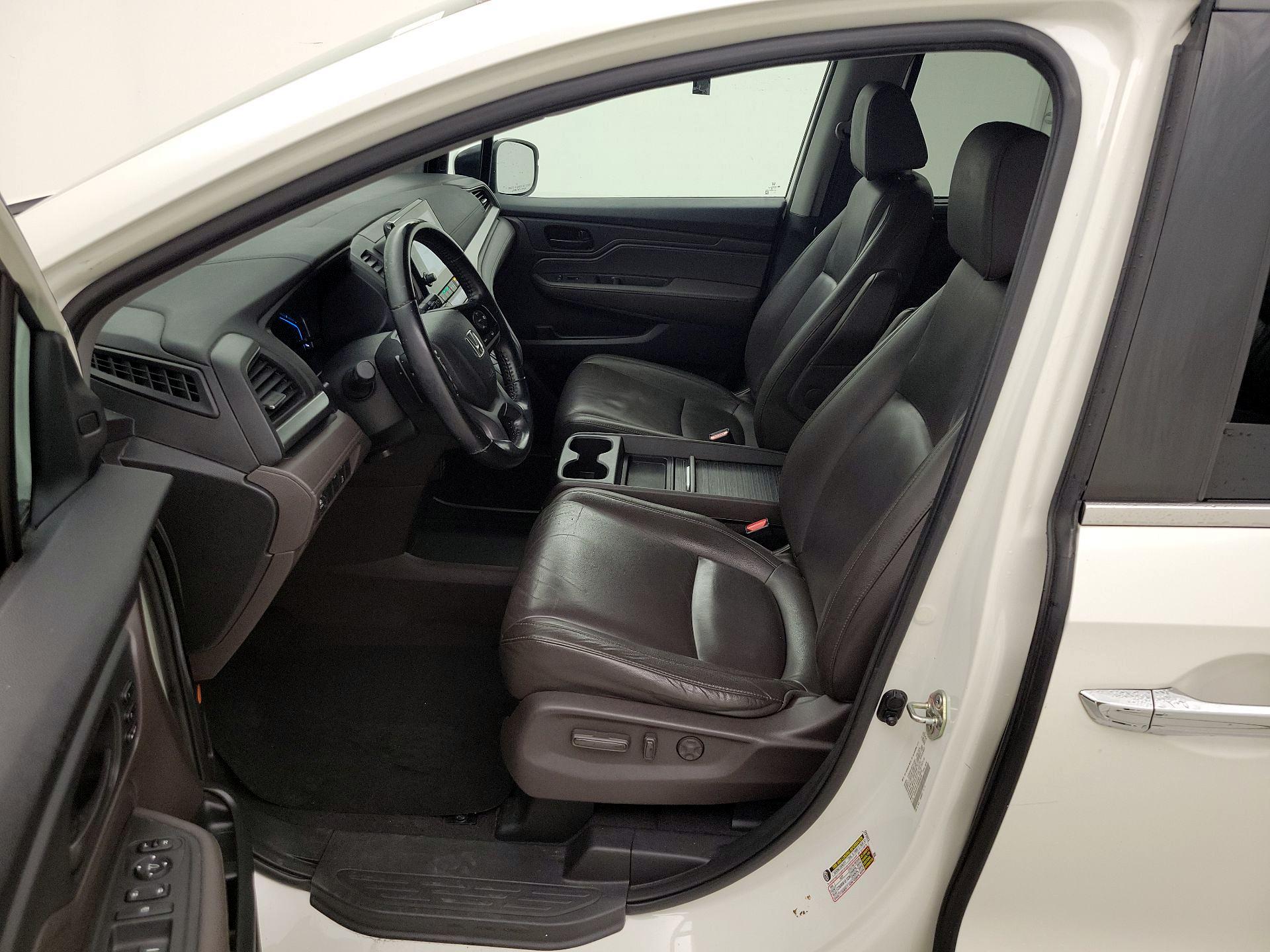 Thumbnail: 2019 Honda Odyssey - 11