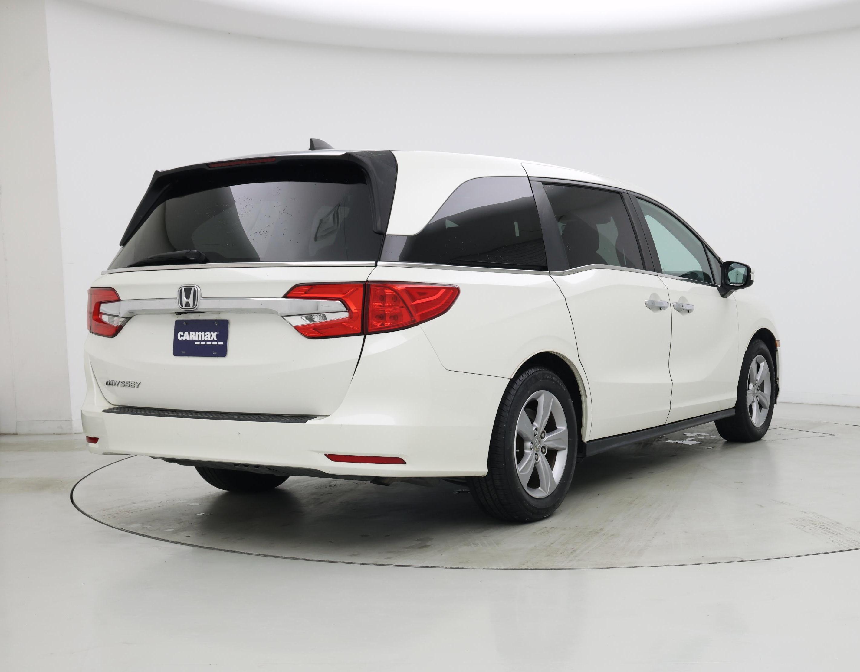 Thumbnail: 2019 Honda Odyssey - 8