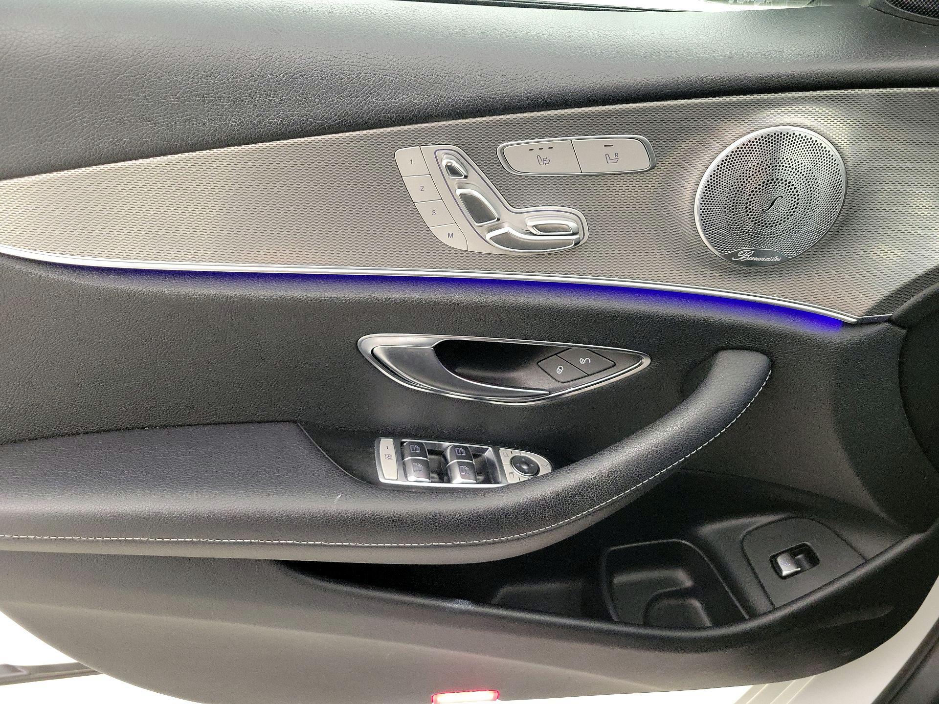 Thumbnail: 2019 Mercedes-Benz E-Class - 12