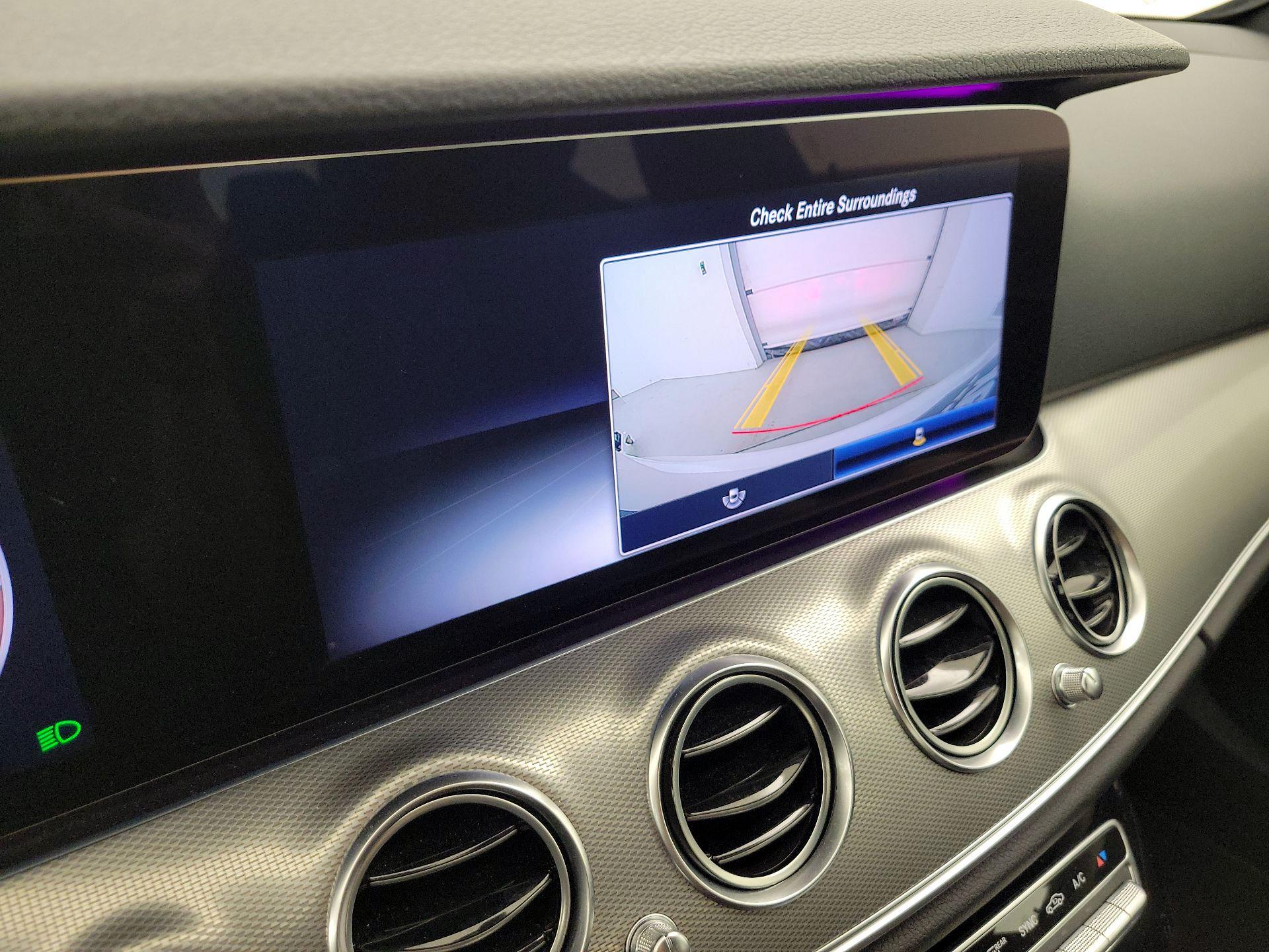 Thumbnail: 2019 Mercedes-Benz E-Class - 15