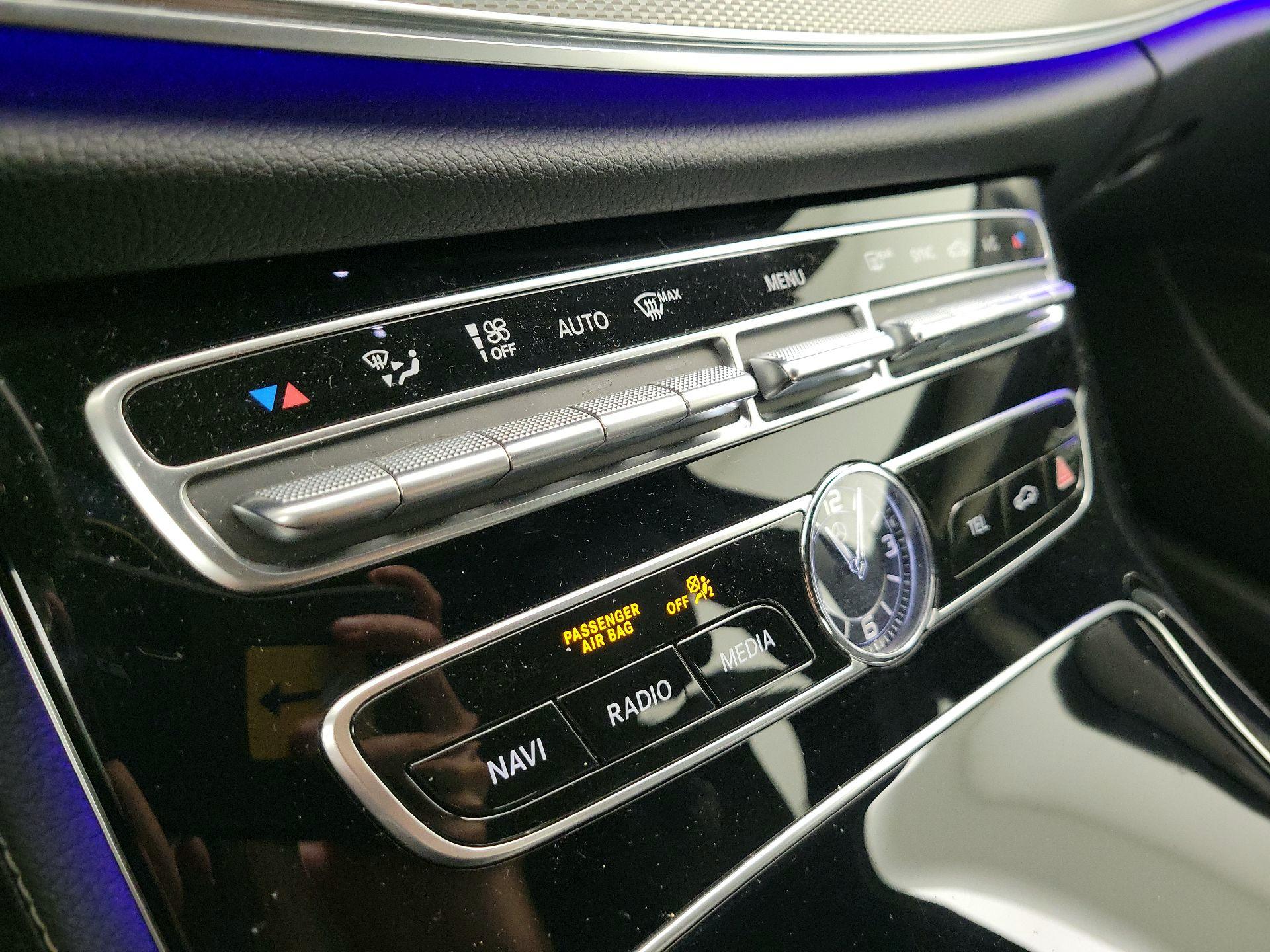 Thumbnail: 2019 Mercedes-Benz E-Class - 17
