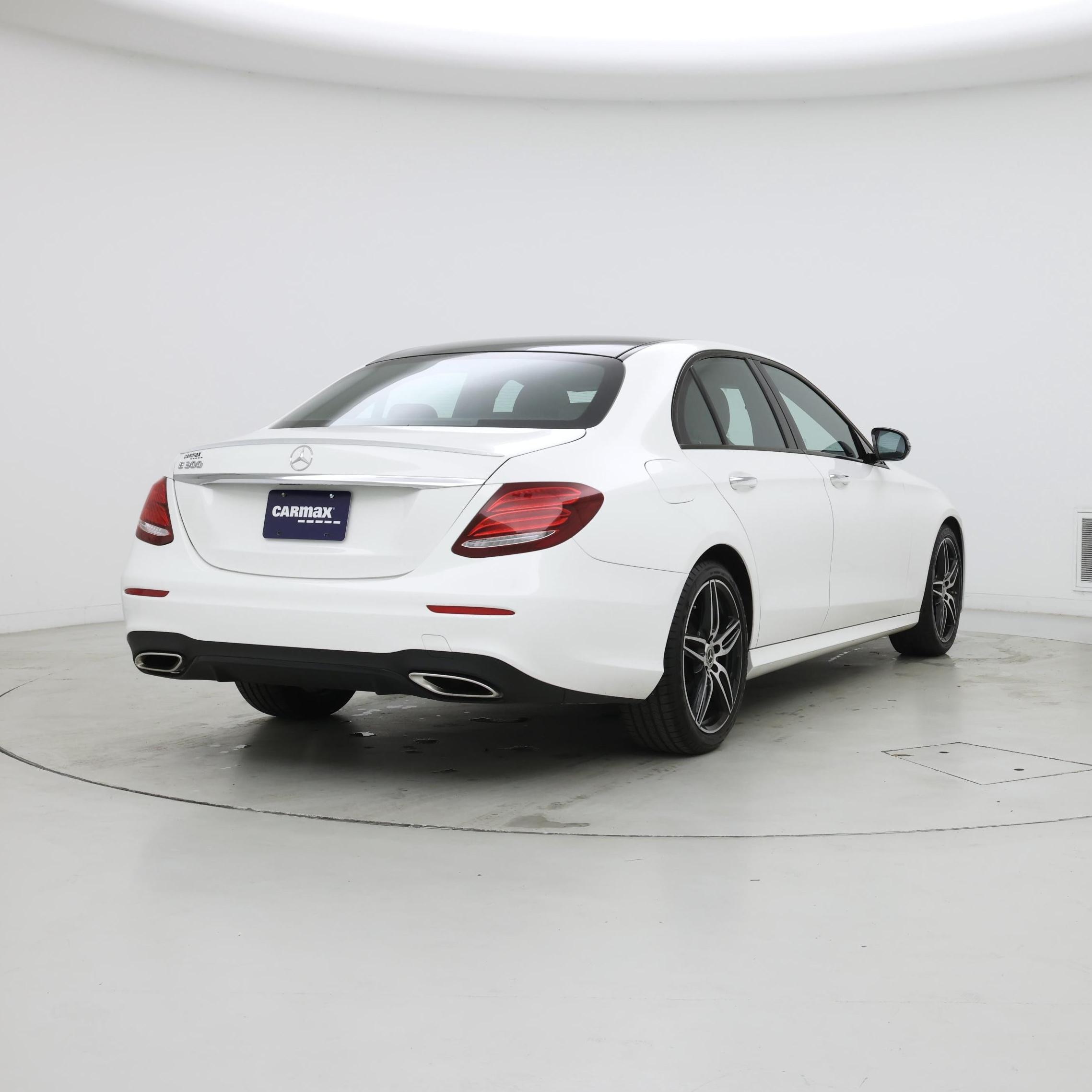Thumbnail: 2019 Mercedes-Benz E-Class - 8