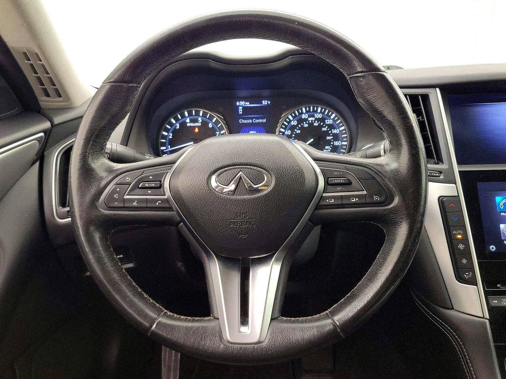 Thumbnail: 2020 INFINITI Q50 - 10