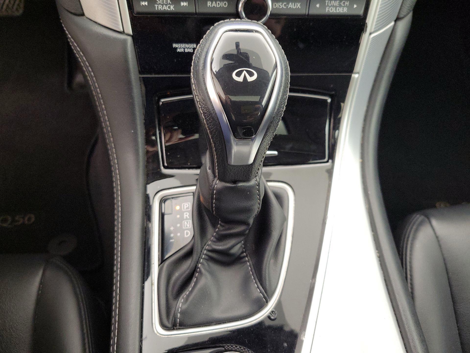 Thumbnail: 2020 INFINITI Q50 - 17