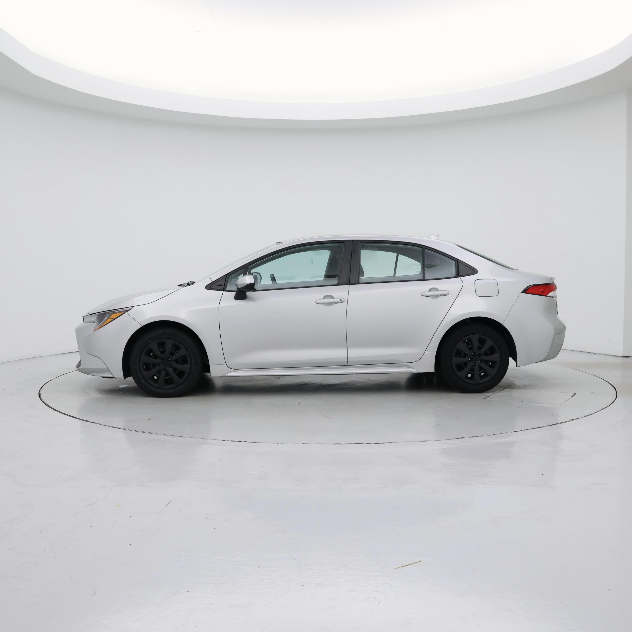 Thumbnail: 2022 Toyota Corolla - 3