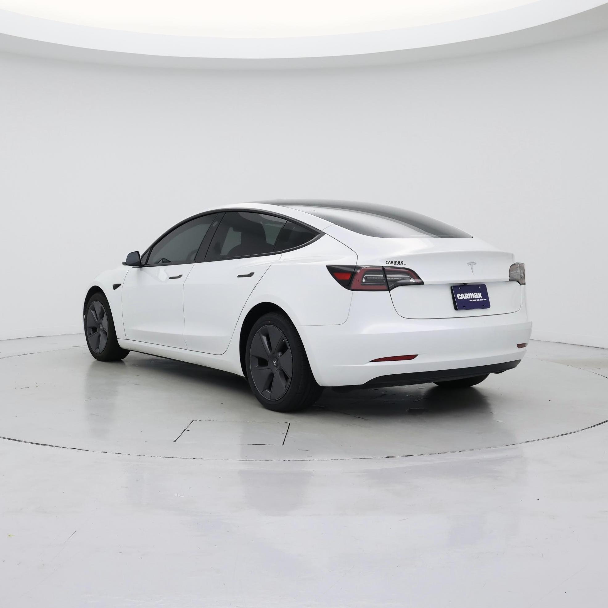 Thumbnail: 2023 Tesla Model 3 - 2