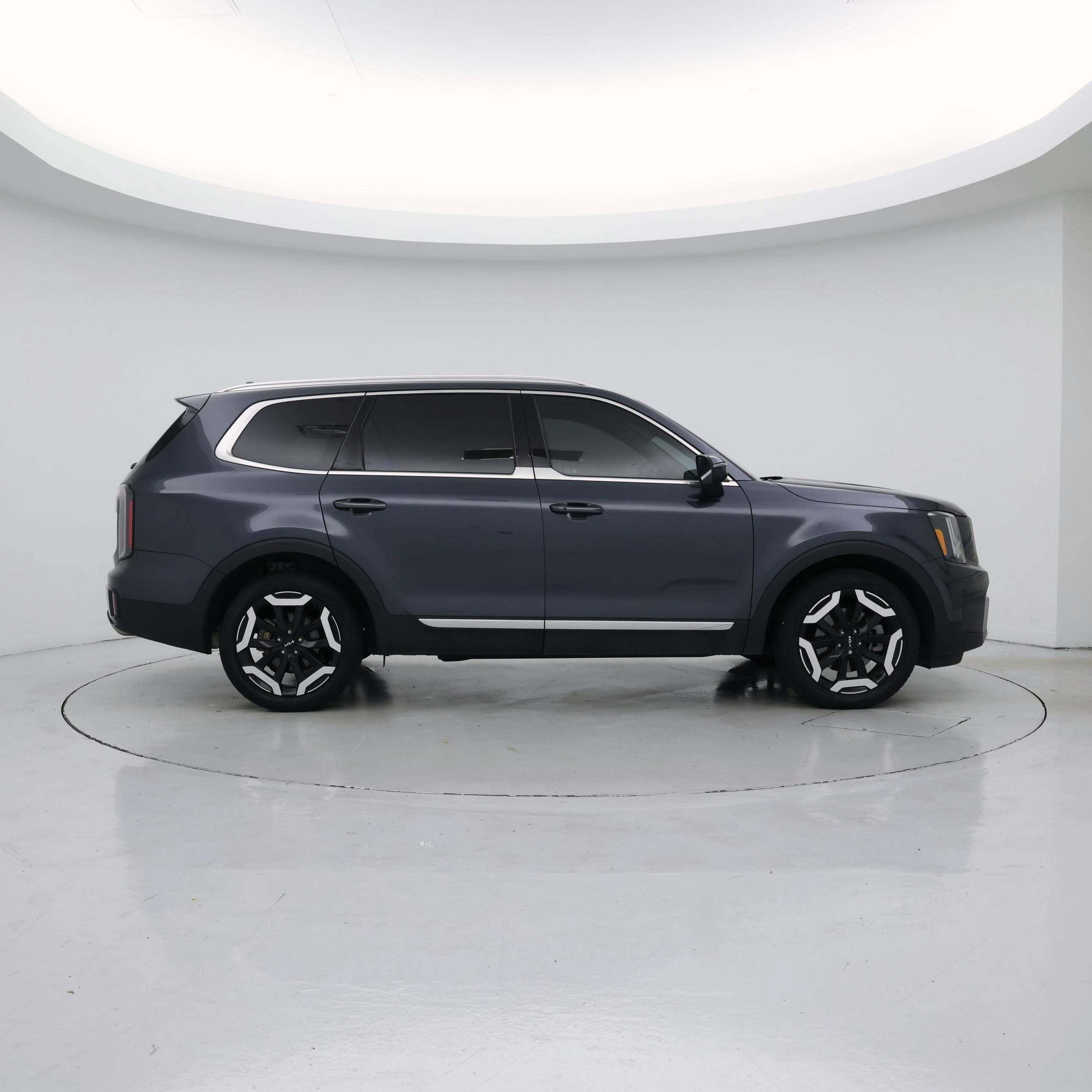 Thumbnail: 2023 Kia Telluride - 7