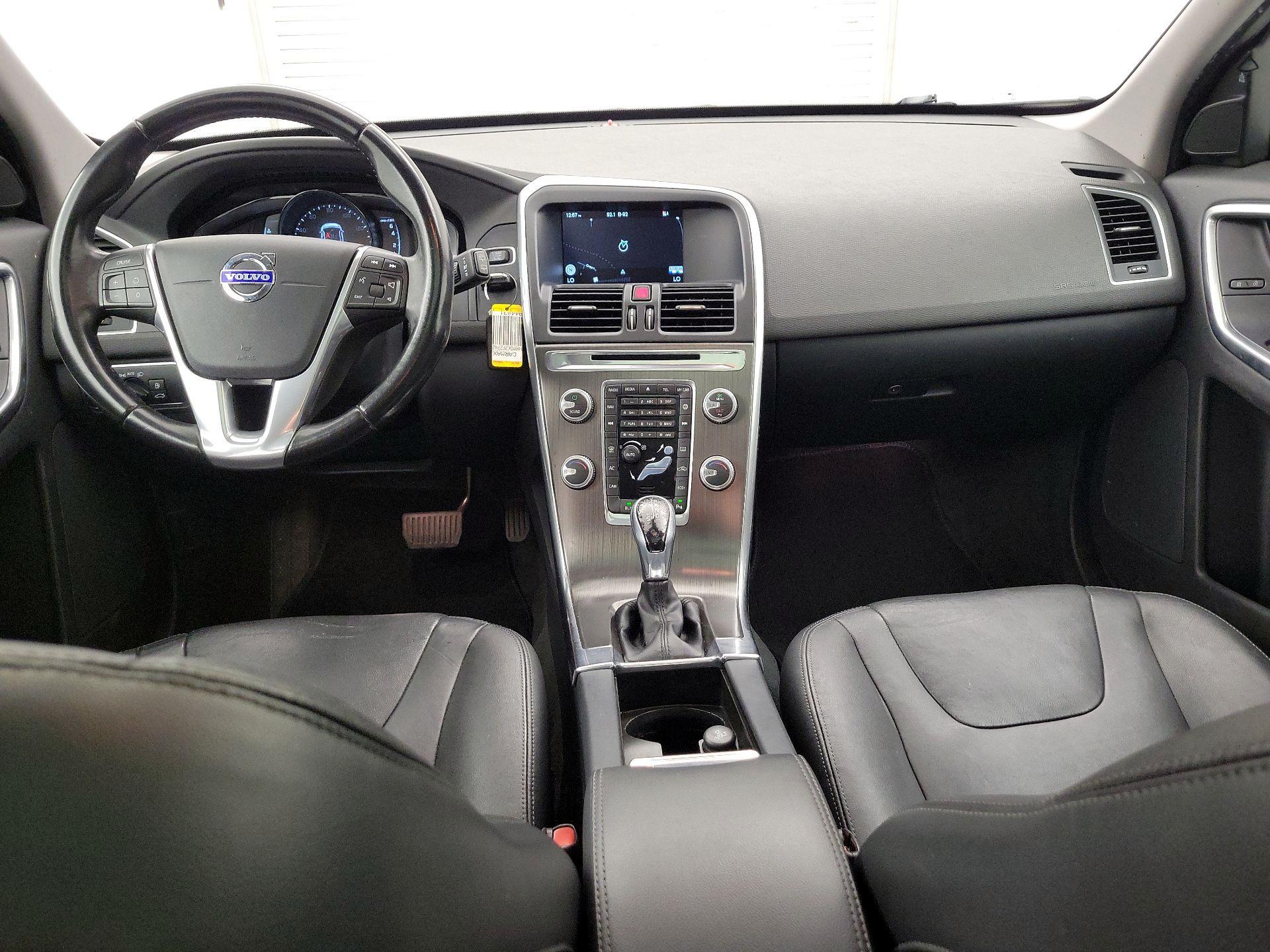 Thumbnail: 2015 Volvo XC60 - 9