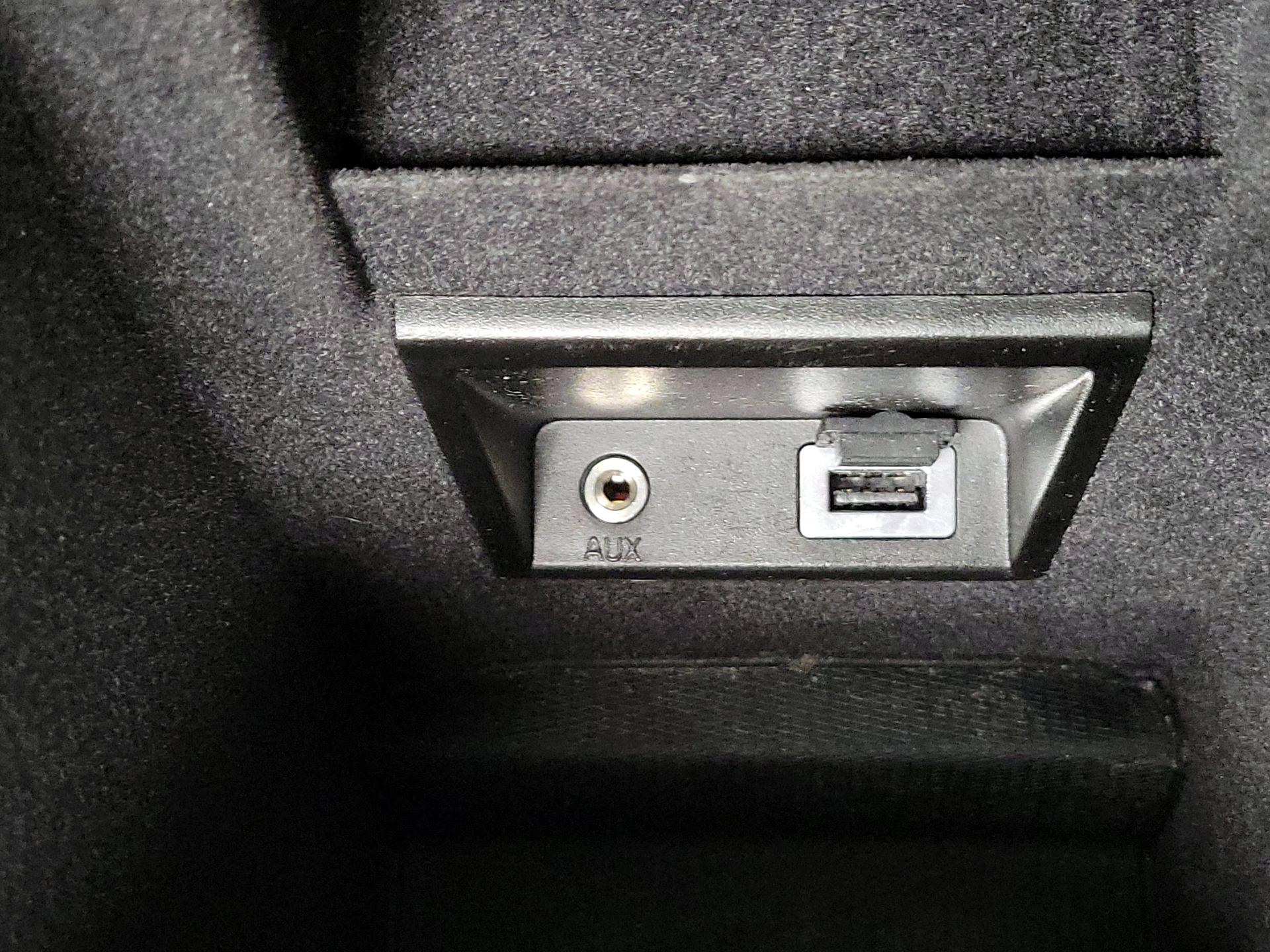 Thumbnail: 2015 Volvo XC60 - 19