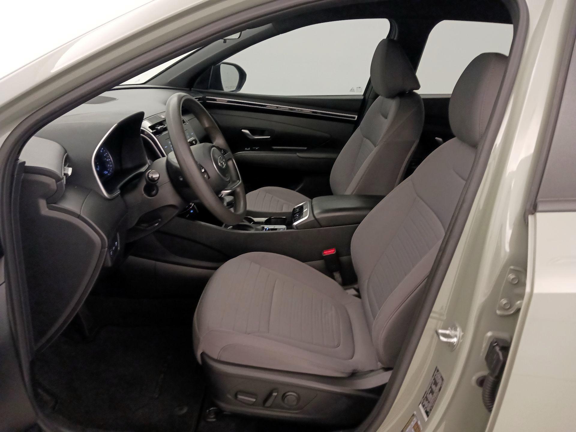 Thumbnail: 2023 Hyundai Santa Cruz - 11