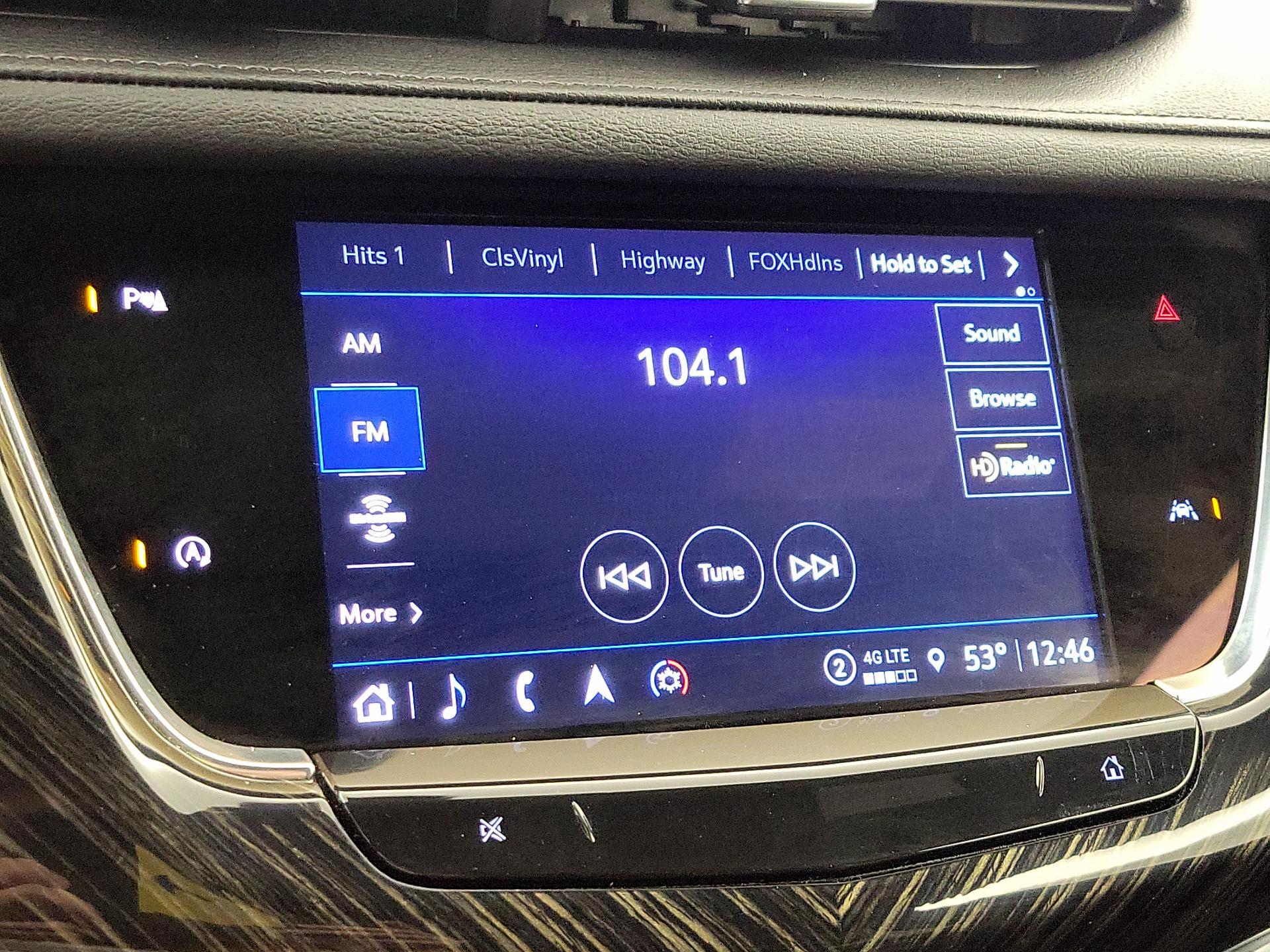 Thumbnail: 2023 Cadillac XT6 - 16