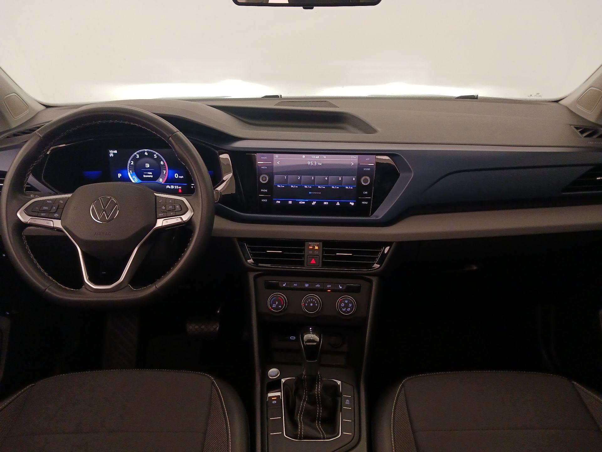 Thumbnail: 2022 Volkswagen Taos - 9