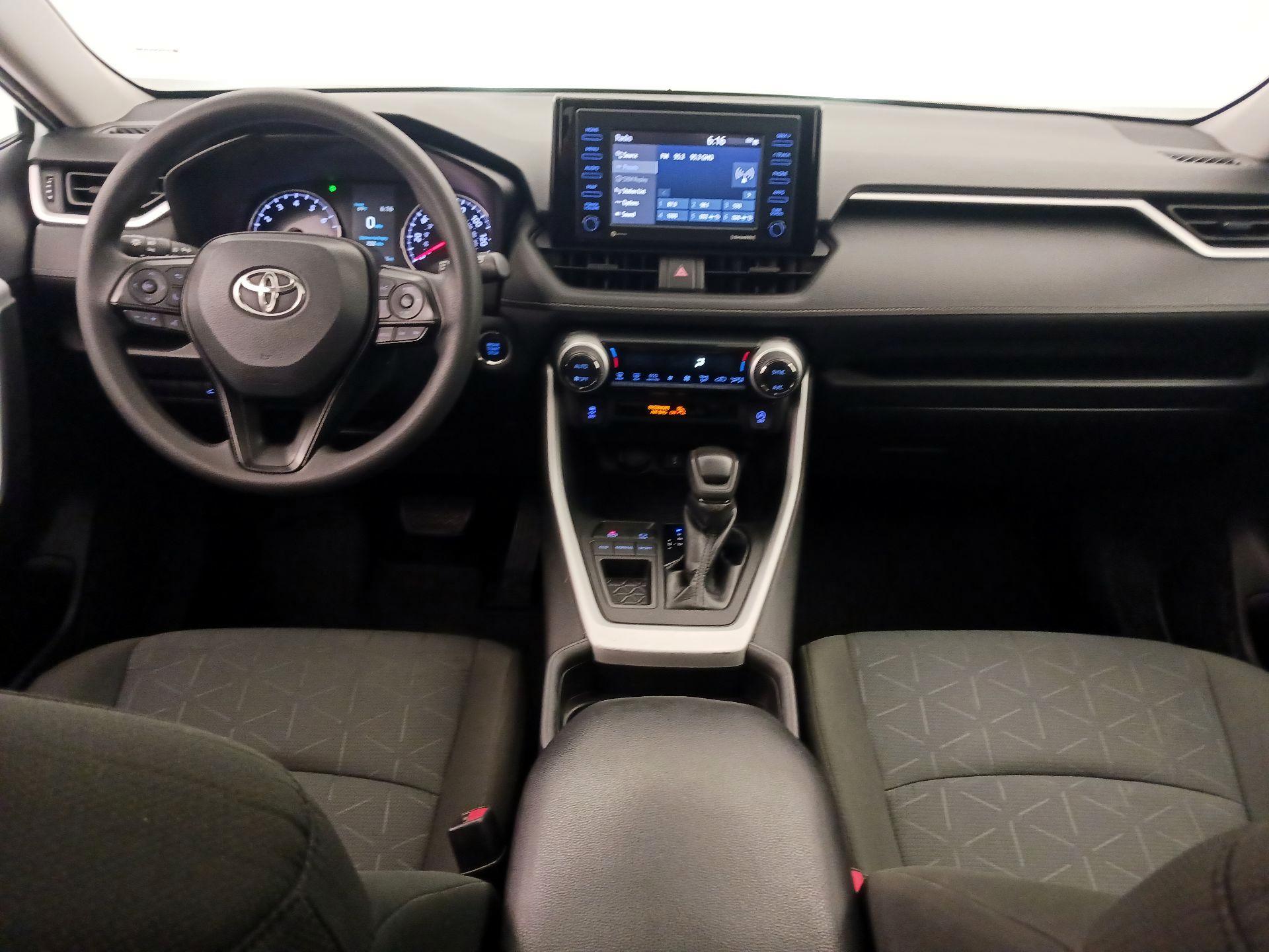 Thumbnail: 2021 Toyota RAV4 - 9