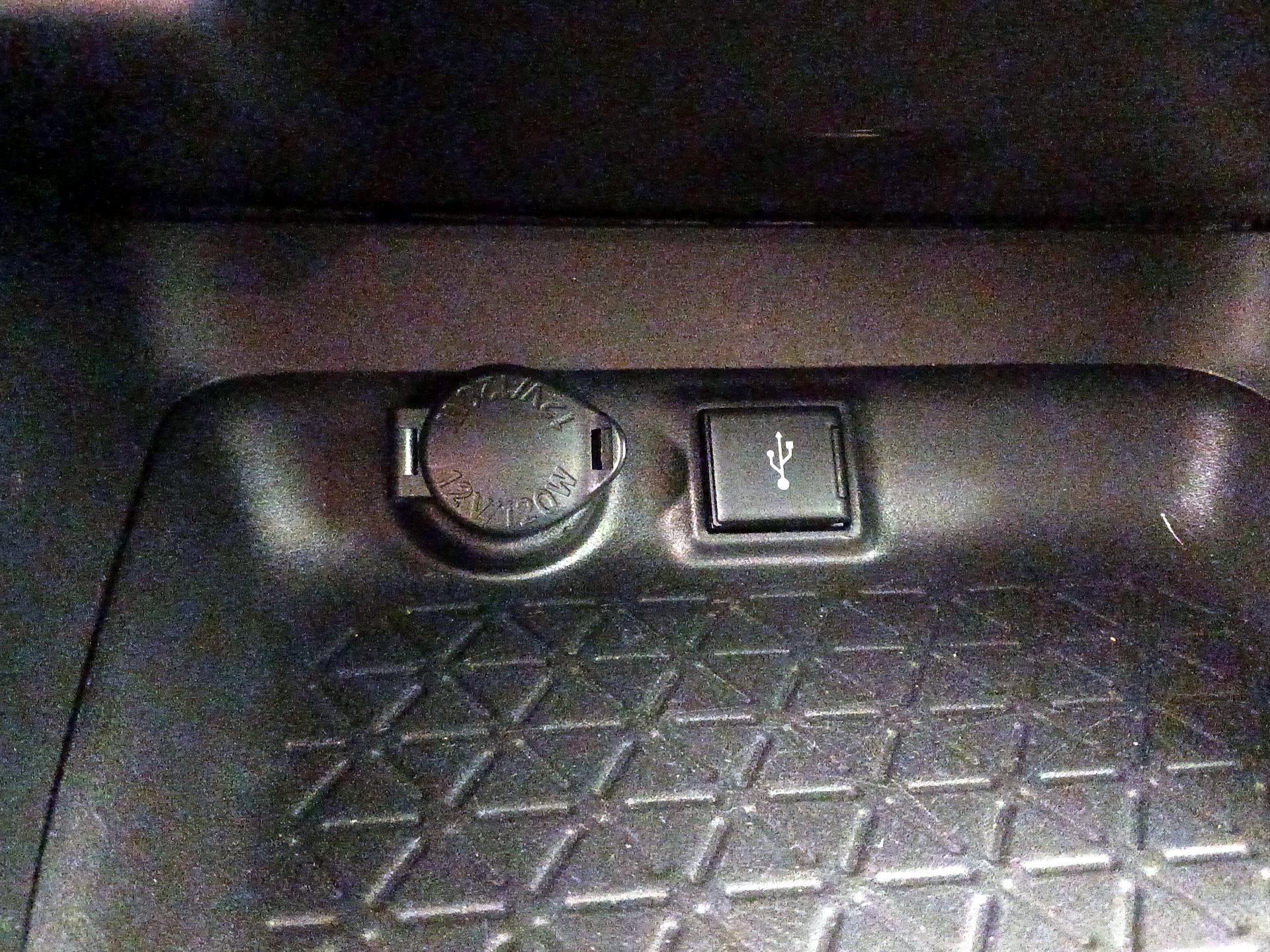Thumbnail: 2021 Toyota RAV4 - 18