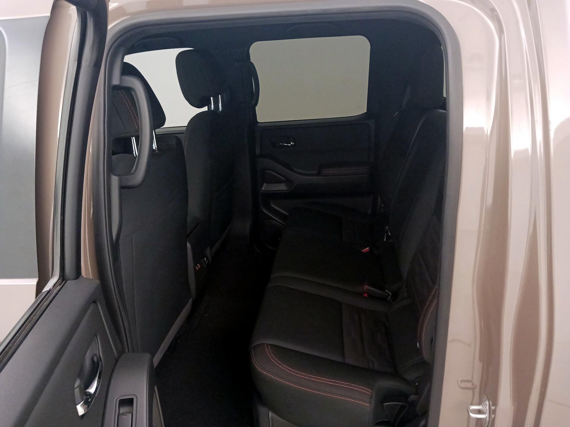 Thumbnail: 2023 Nissan Frontier - 20