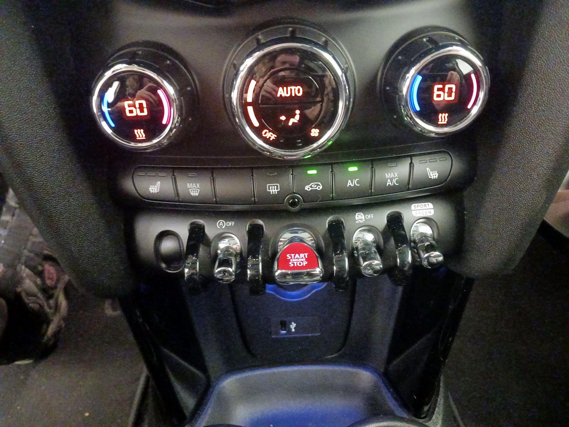 Thumbnail: 2023 MINI Cooper Hardtop - 16