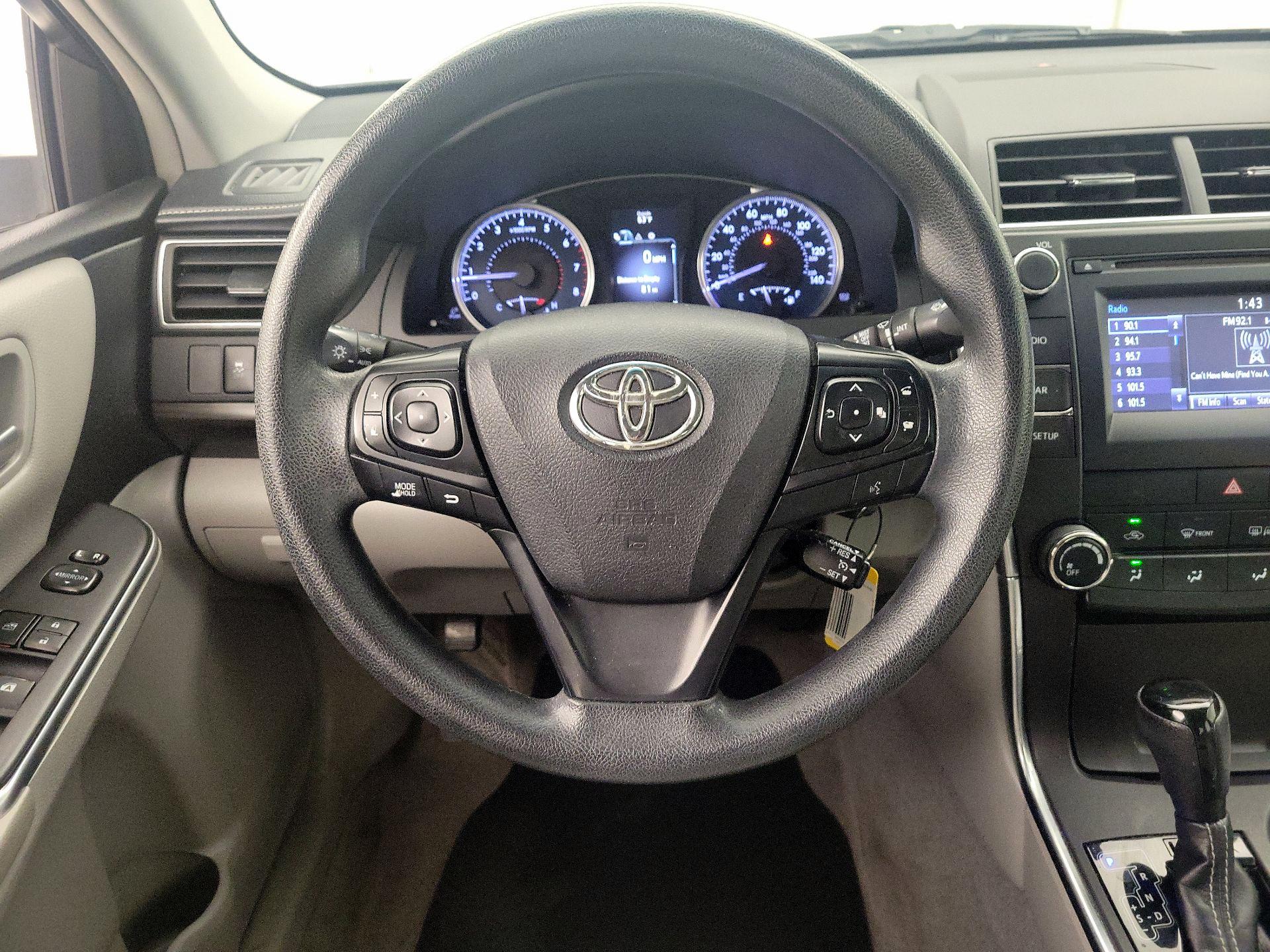 Thumbnail: 2017 Toyota Camry - 10