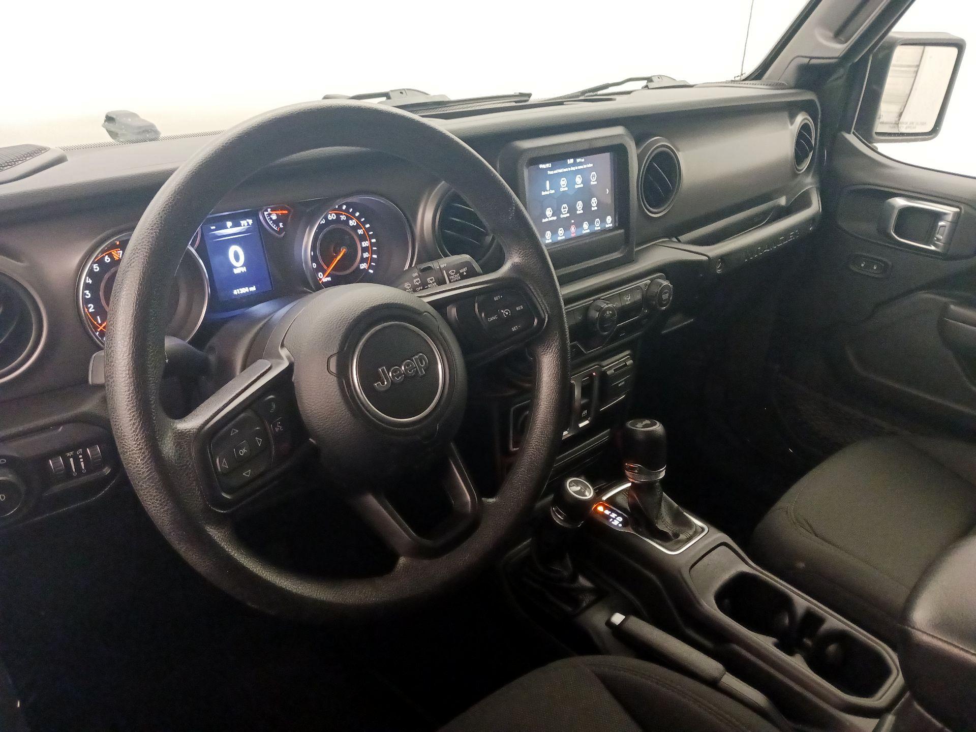 Thumbnail: 2022 Jeep Wrangler - 9