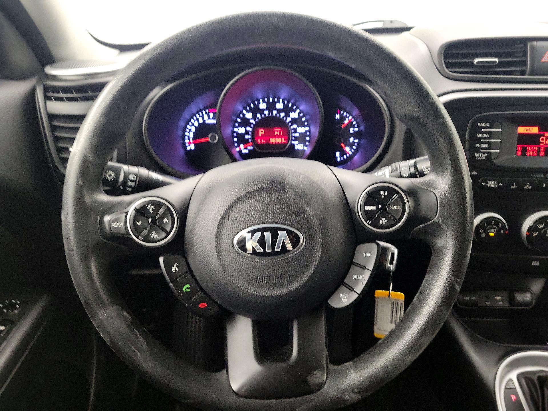 Thumbnail: 2016 Kia Soul - 10