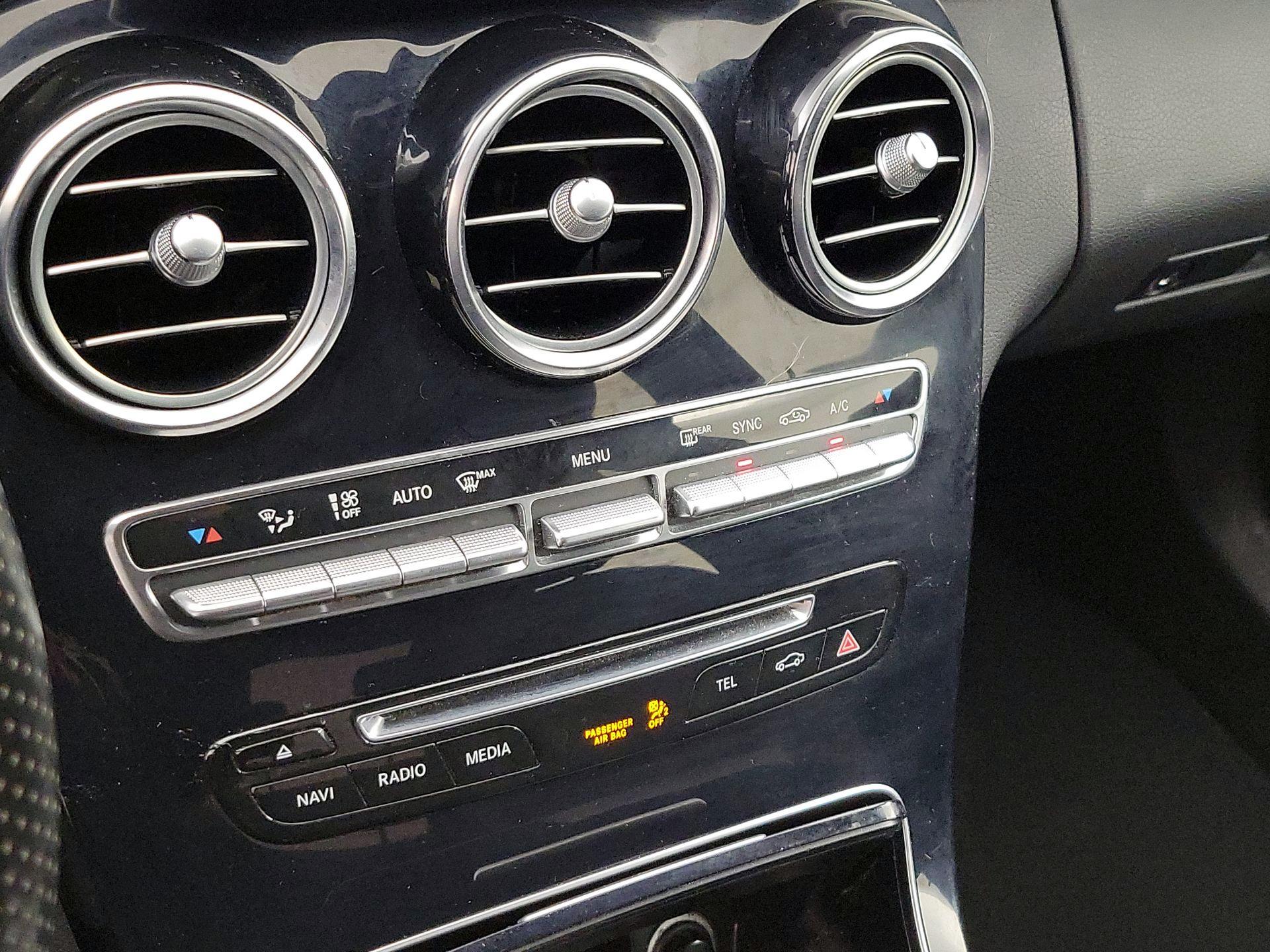 Thumbnail: 2018 Mercedes-Benz C-Class - 16