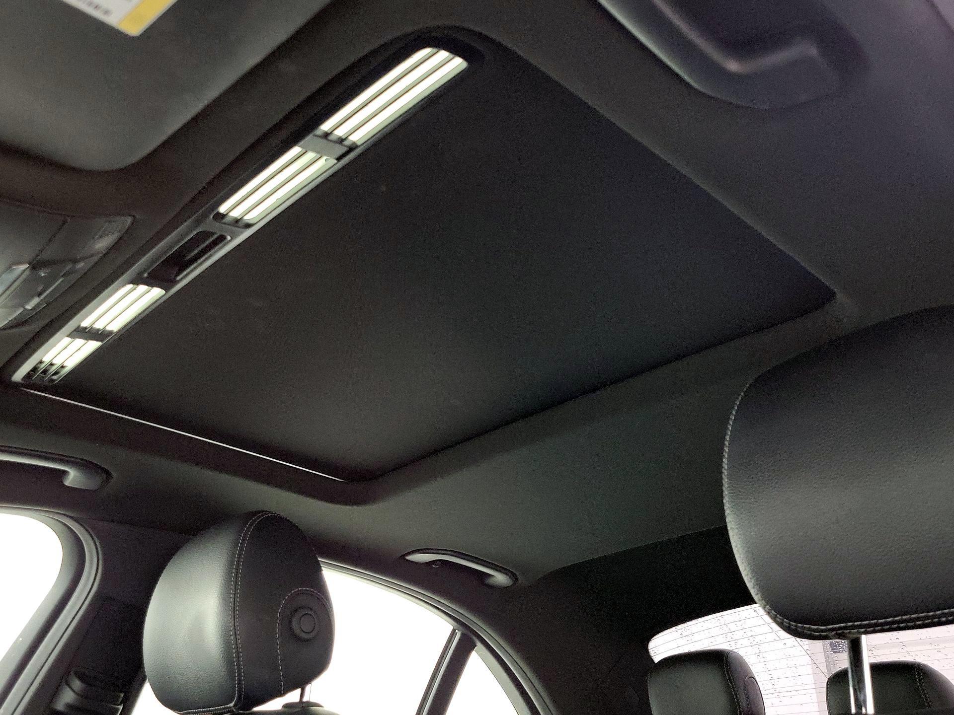 Thumbnail: 2018 Mercedes-Benz C-Class - 19