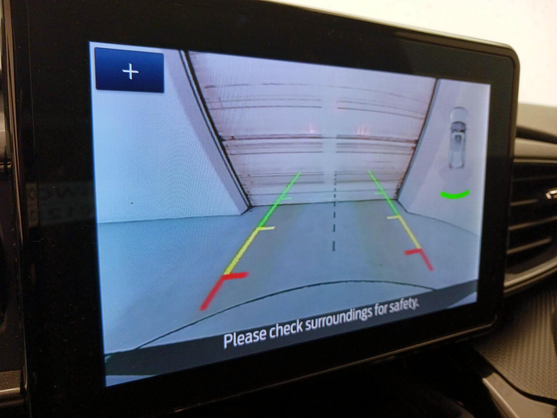 Thumbnail: 2022 Ford Explorer - 15