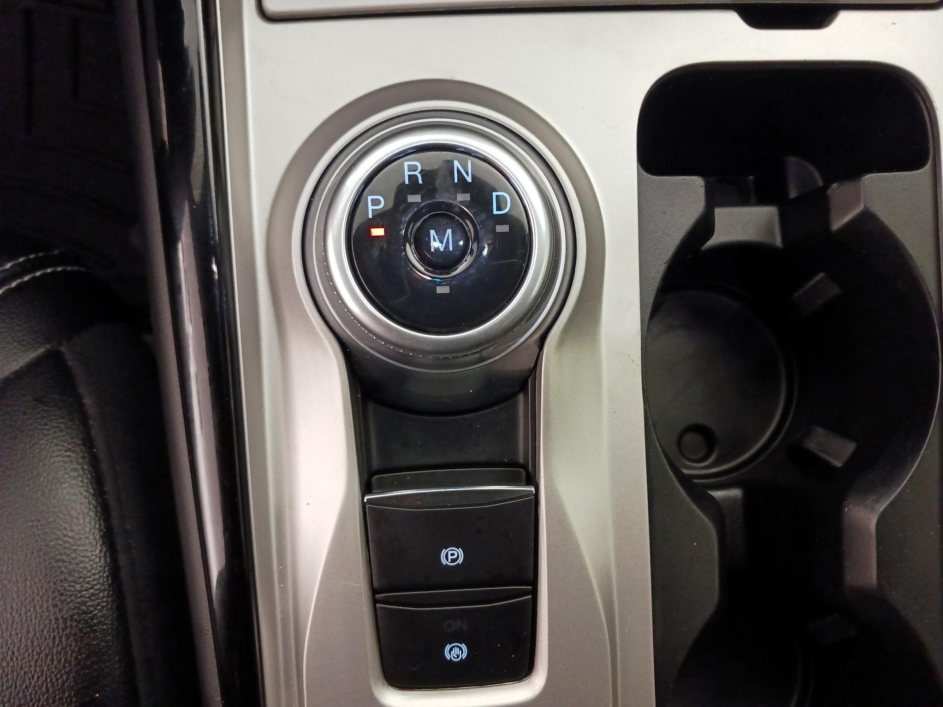 Thumbnail: 2022 Ford Explorer - 18