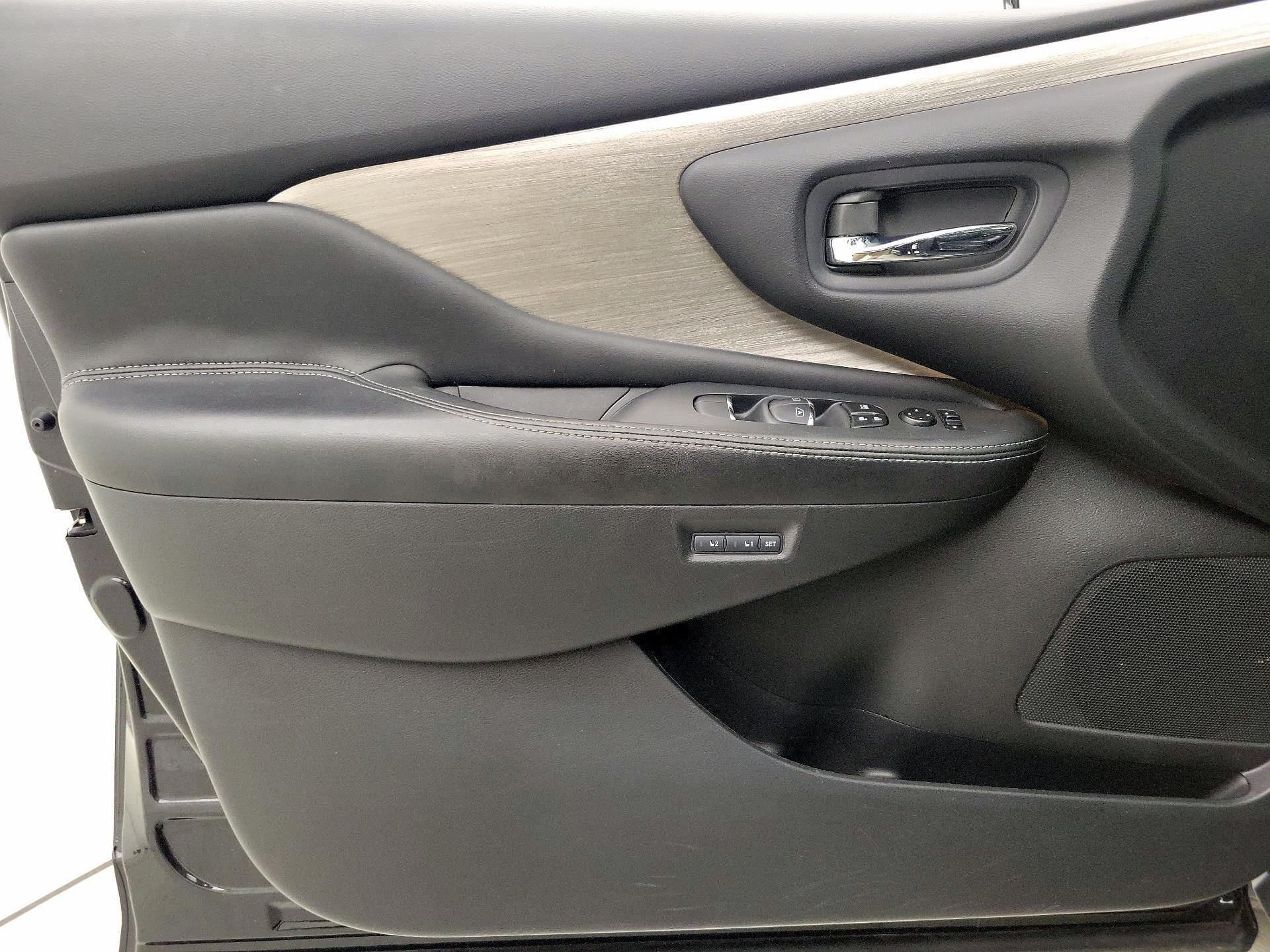 Thumbnail: 2015 Nissan Murano - 12