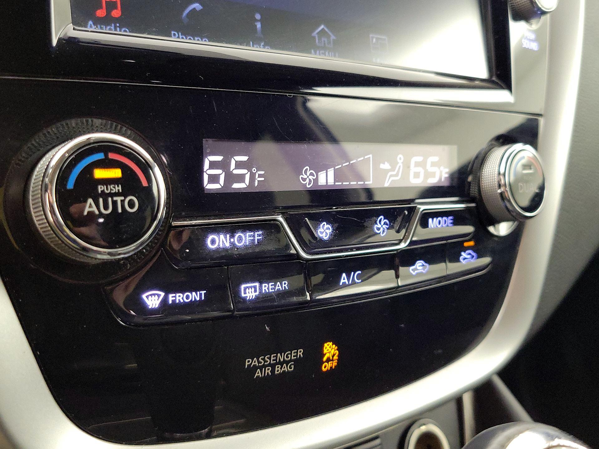 Thumbnail: 2015 Nissan Murano - 17