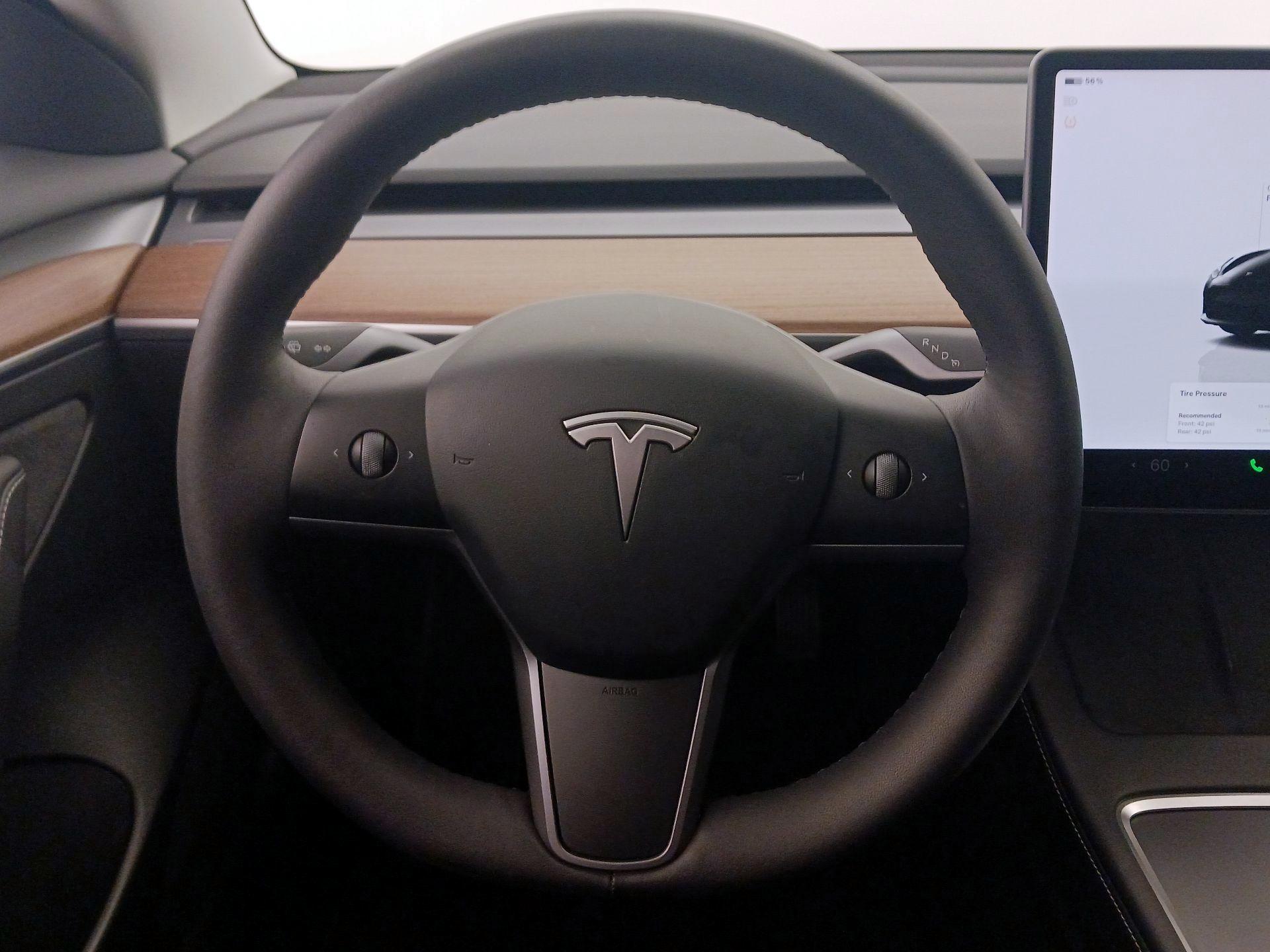 Thumbnail: 2022 Tesla Model 3 - 10