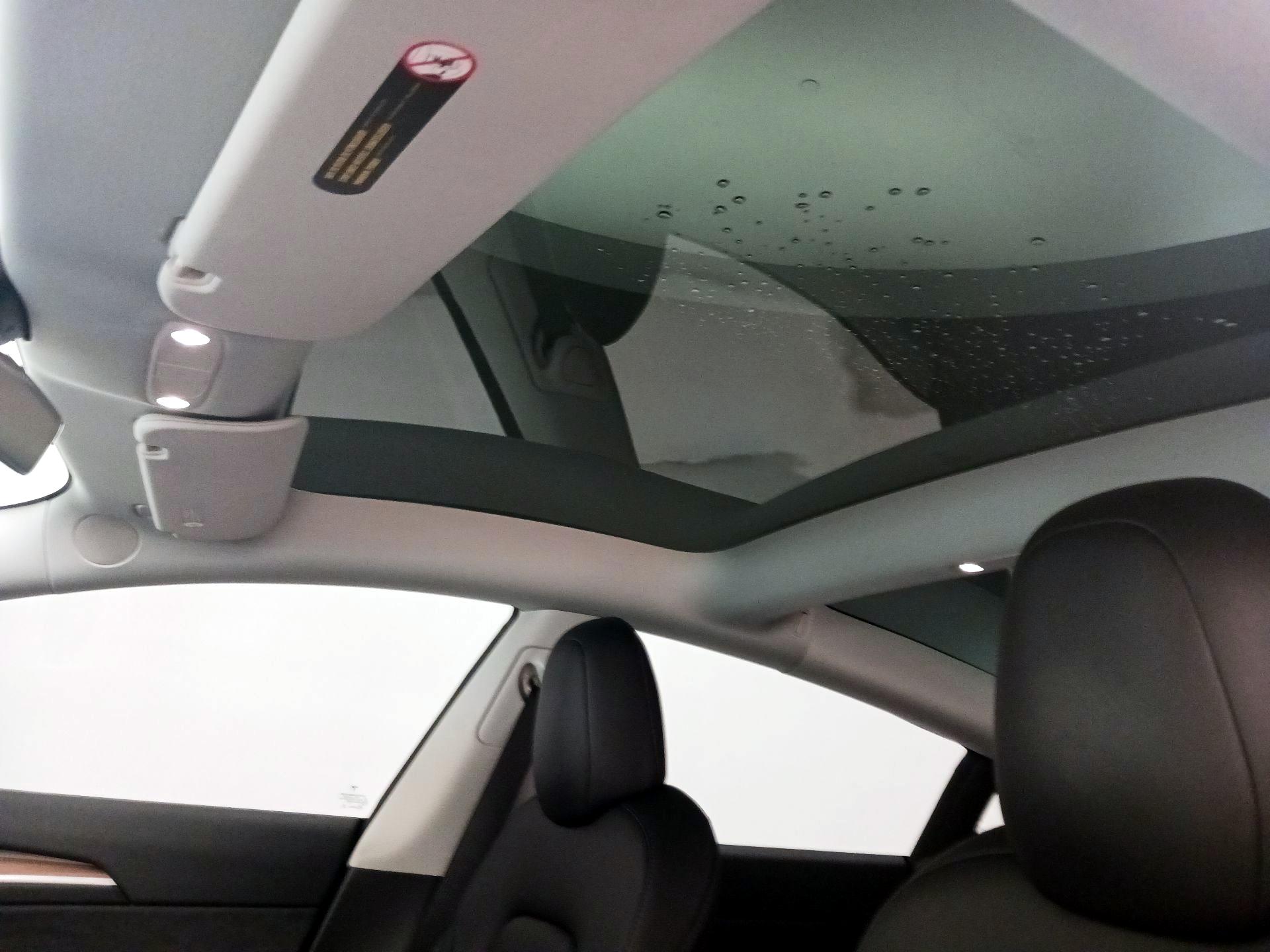Thumbnail: 2022 Tesla Model 3 - 19