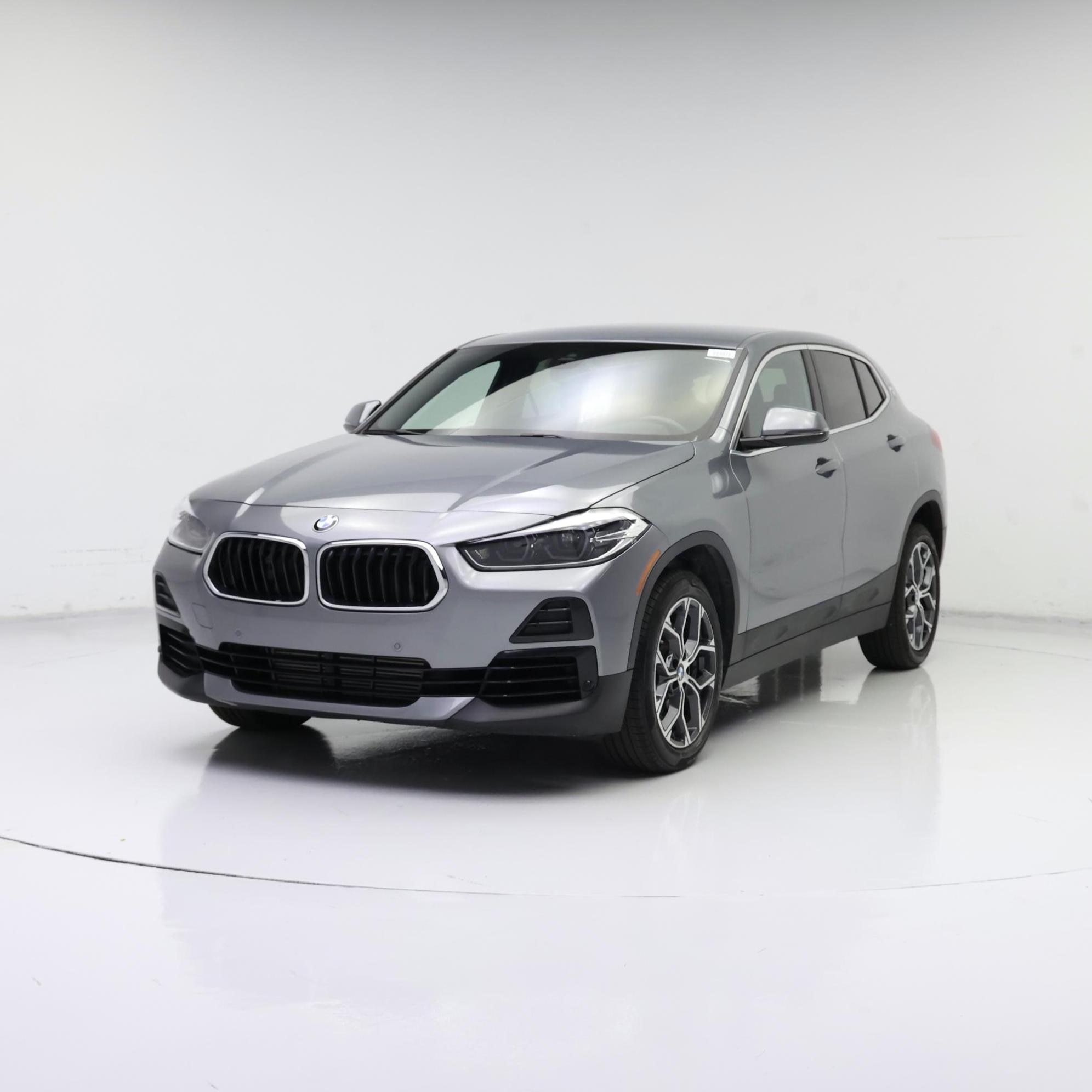 Thumbnail: 2023 BMW X2 - 4