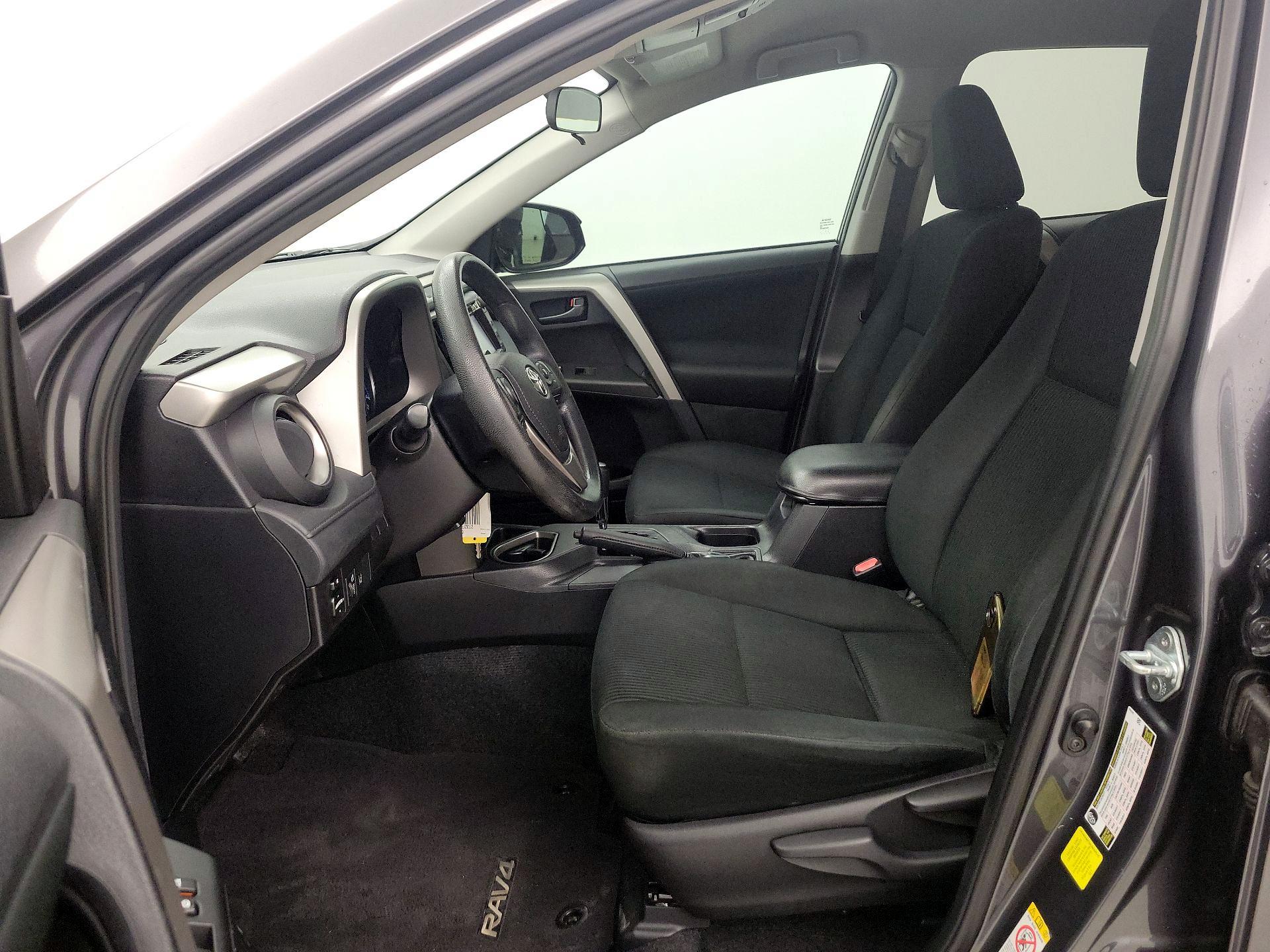 Thumbnail: 2018 Toyota RAV4 - 11