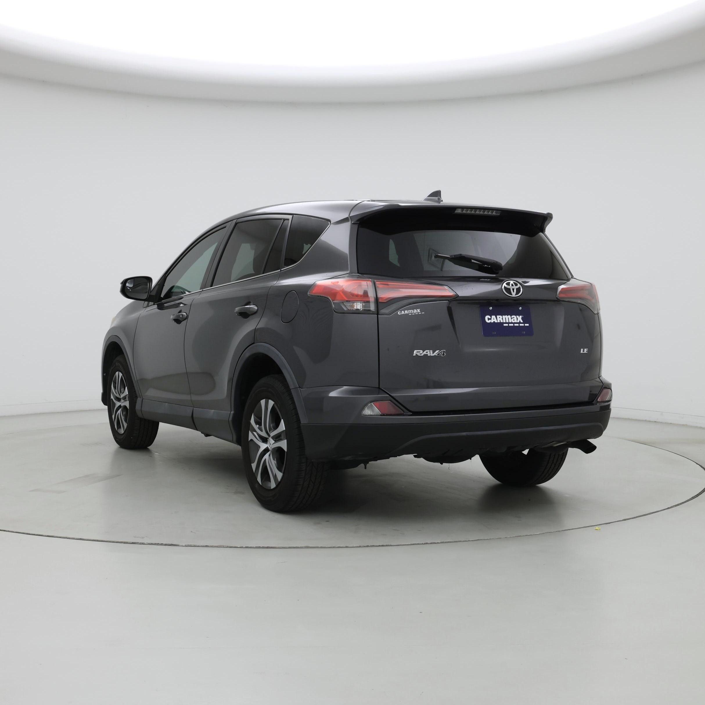 Thumbnail: 2018 Toyota RAV4 - 2