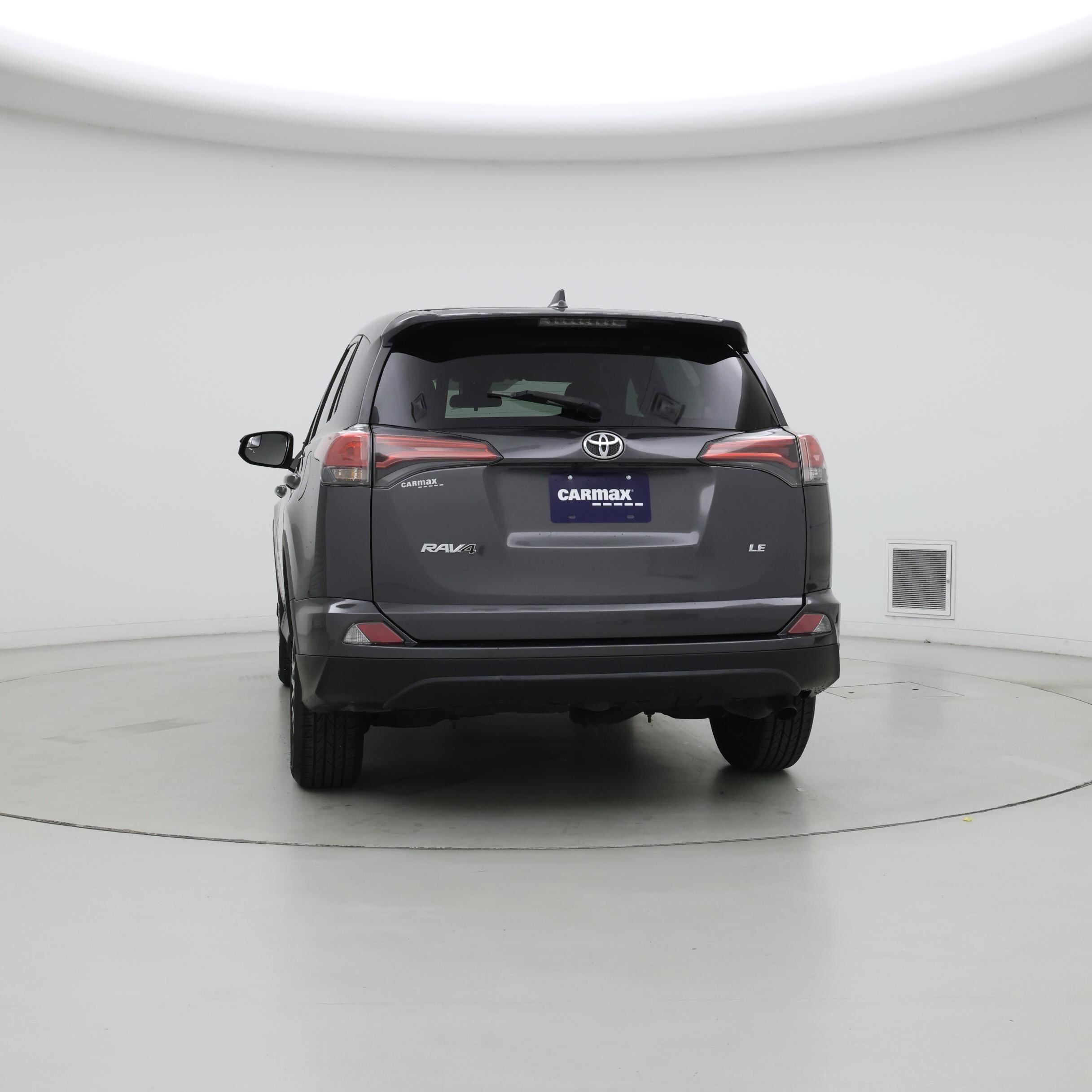 Thumbnail: 2018 Toyota RAV4 - 6