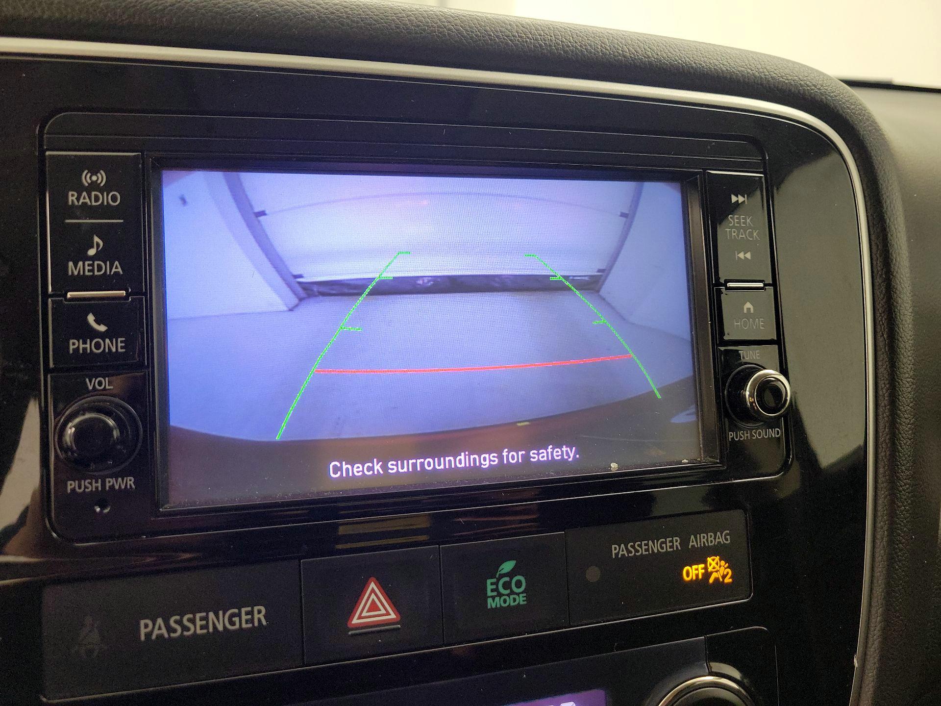 Thumbnail: 2018 Mitsubishi Outlander - 14