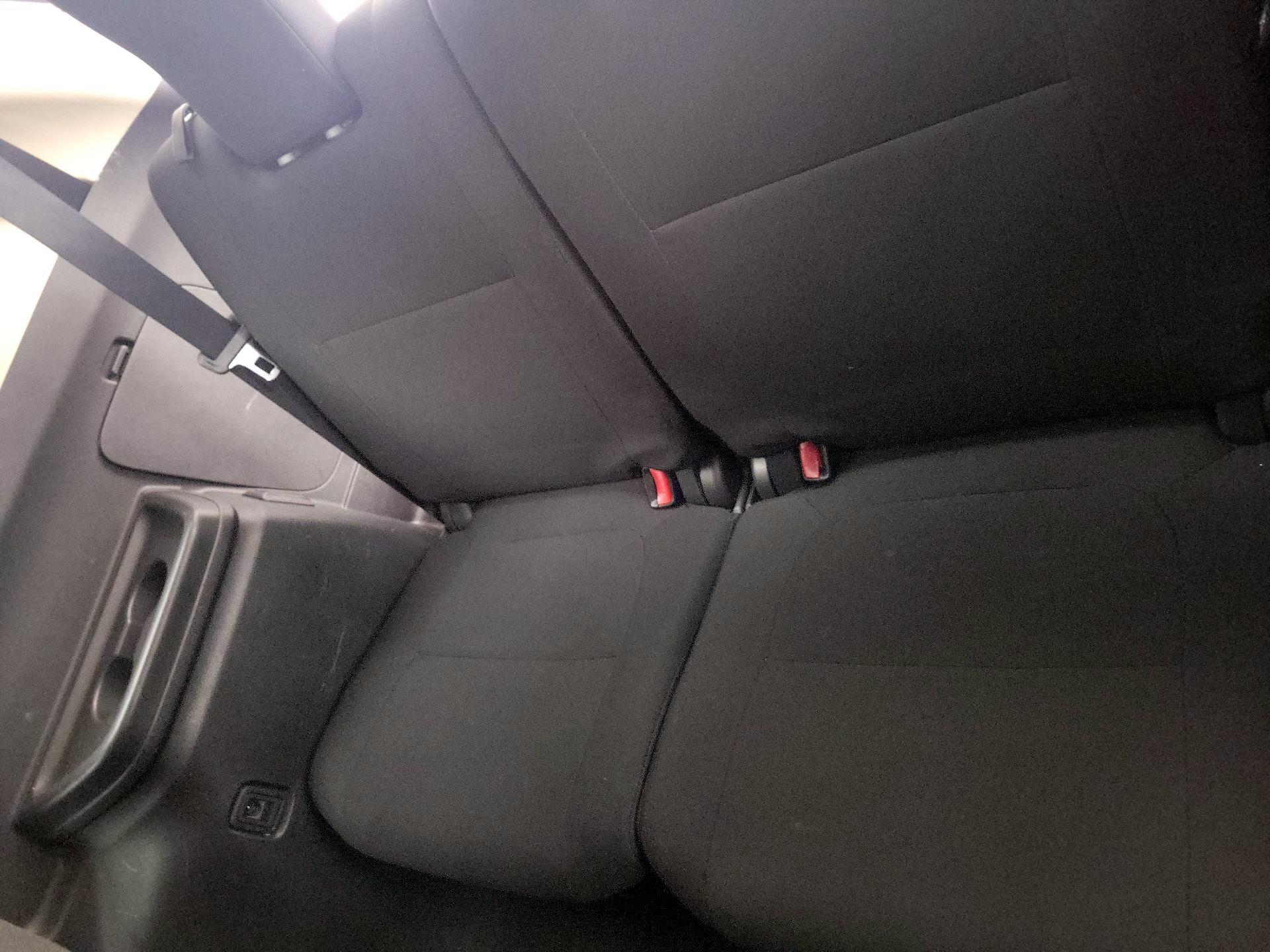 Thumbnail: 2018 Mitsubishi Outlander - 20