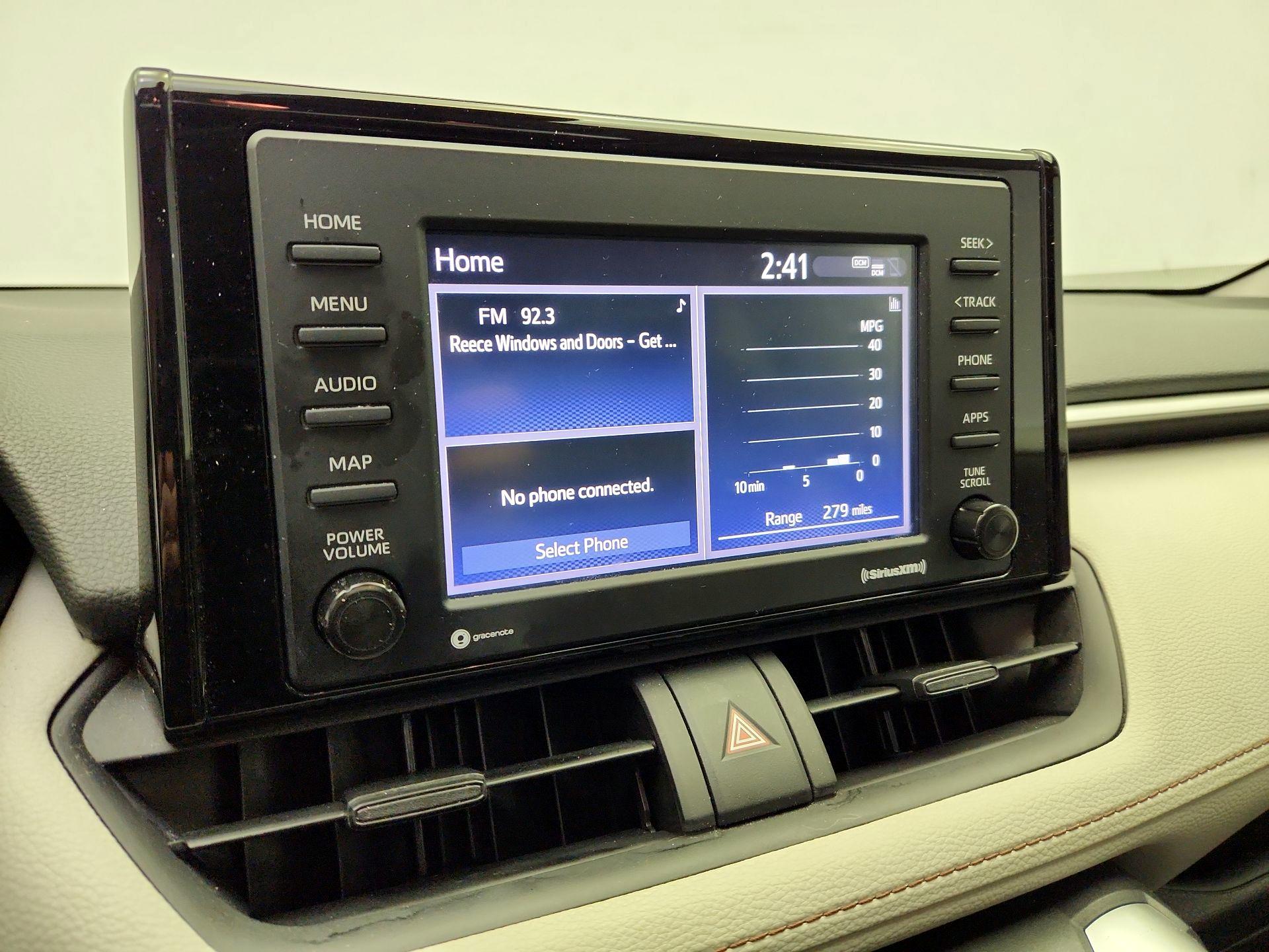 Thumbnail: 2021 Toyota RAV4 - 15