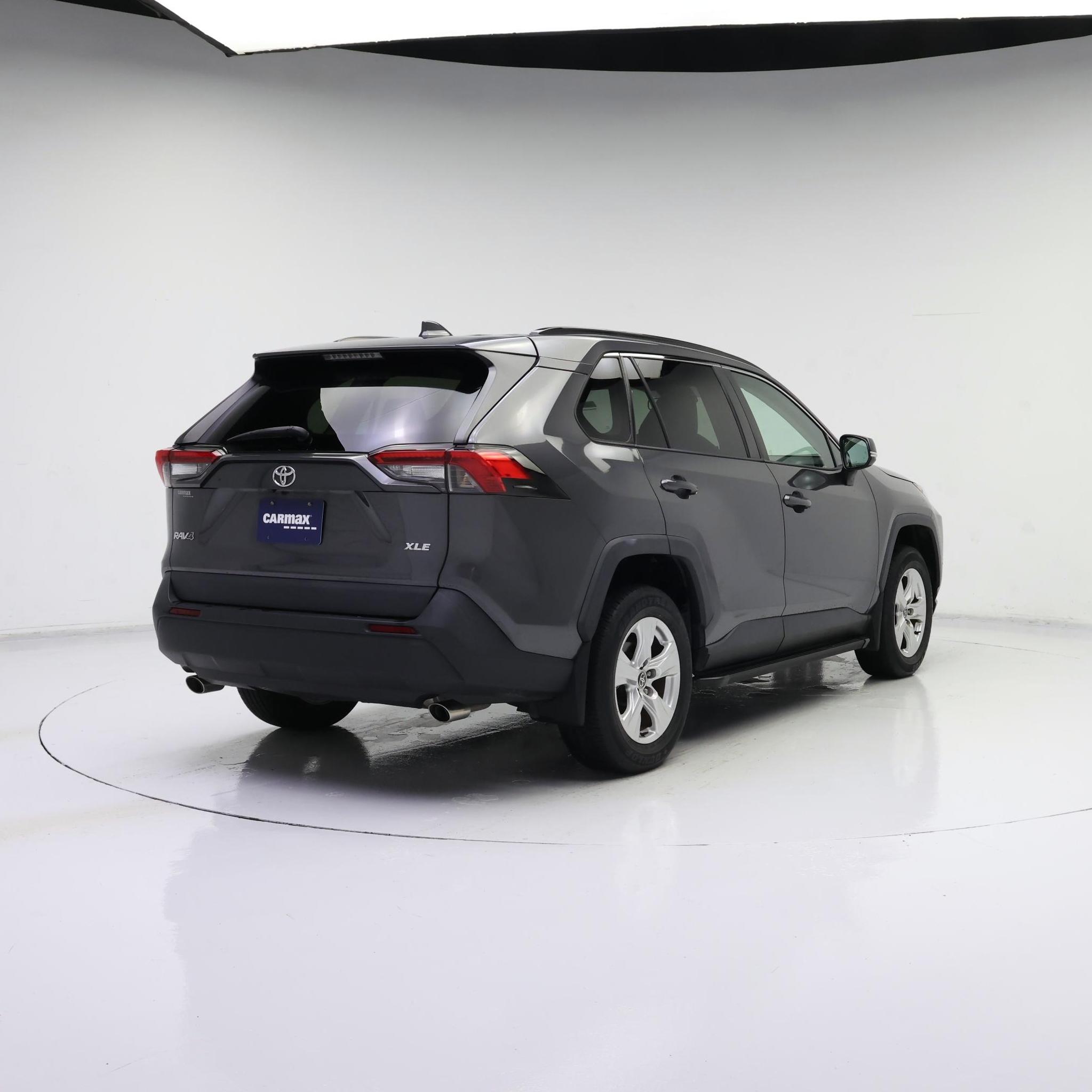 Thumbnail: 2021 Toyota RAV4 - 8