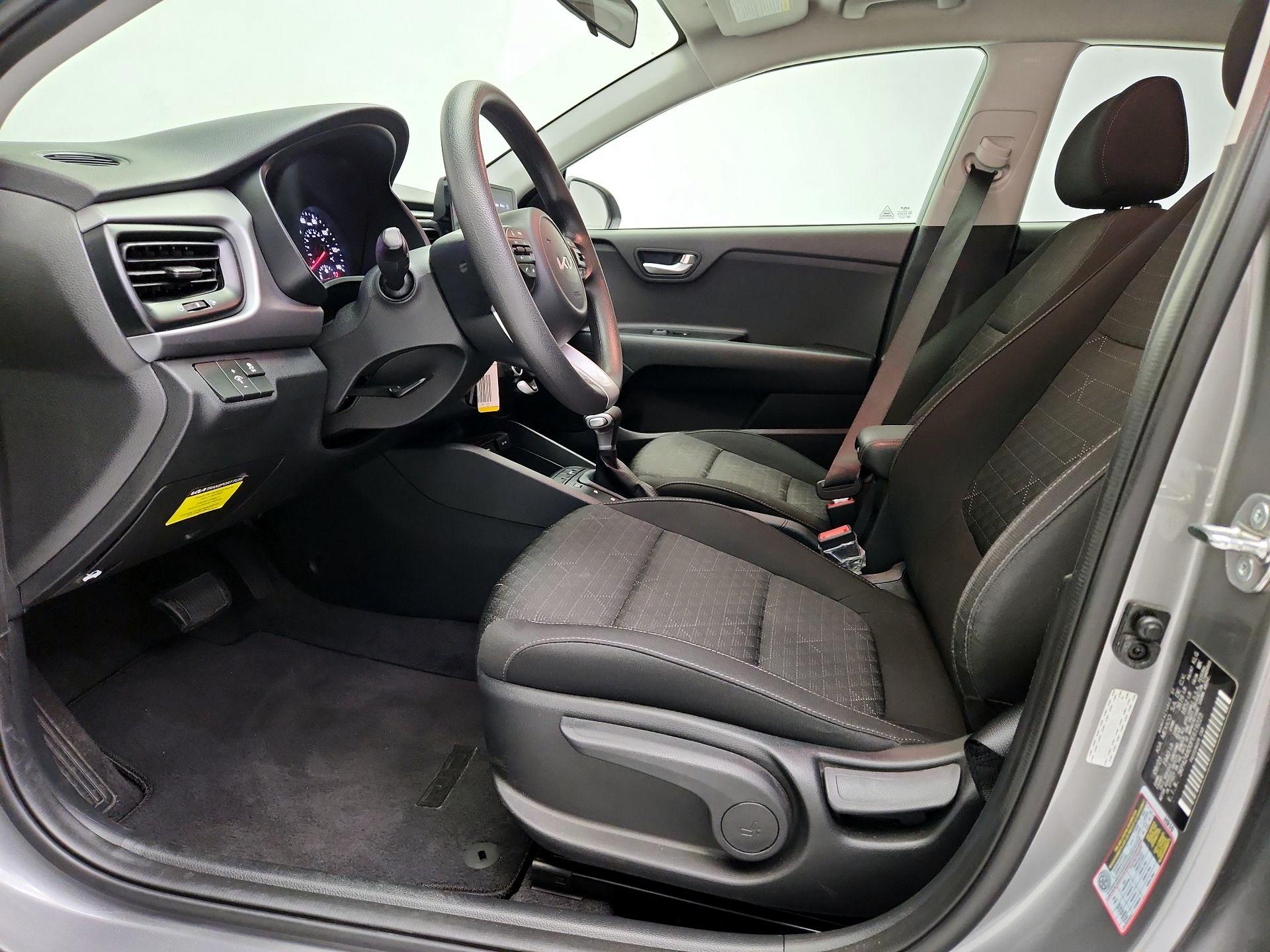 Thumbnail: 2023 Kia Rio - 11