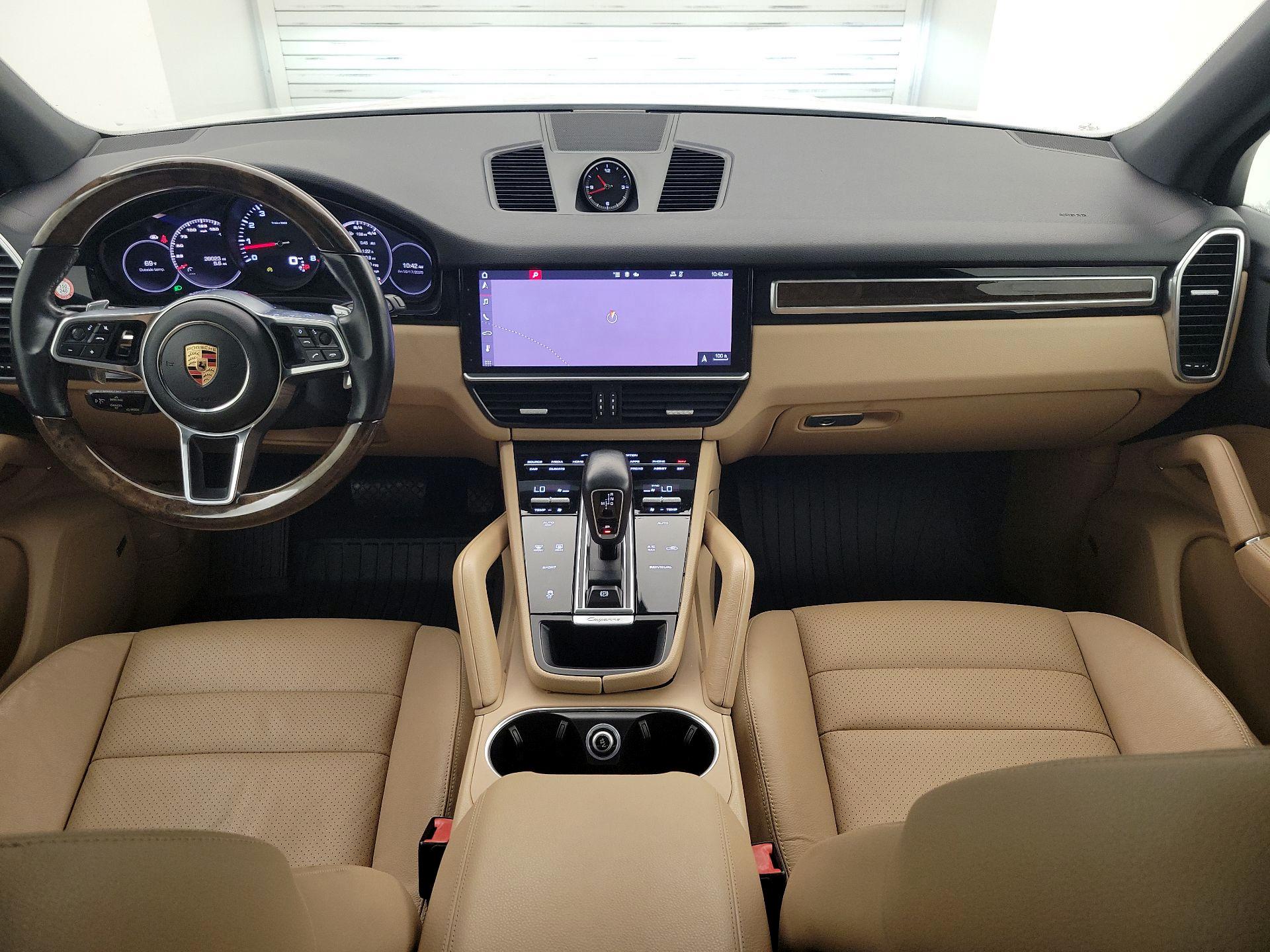 Thumbnail: 2020 Porsche Cayenne - 9