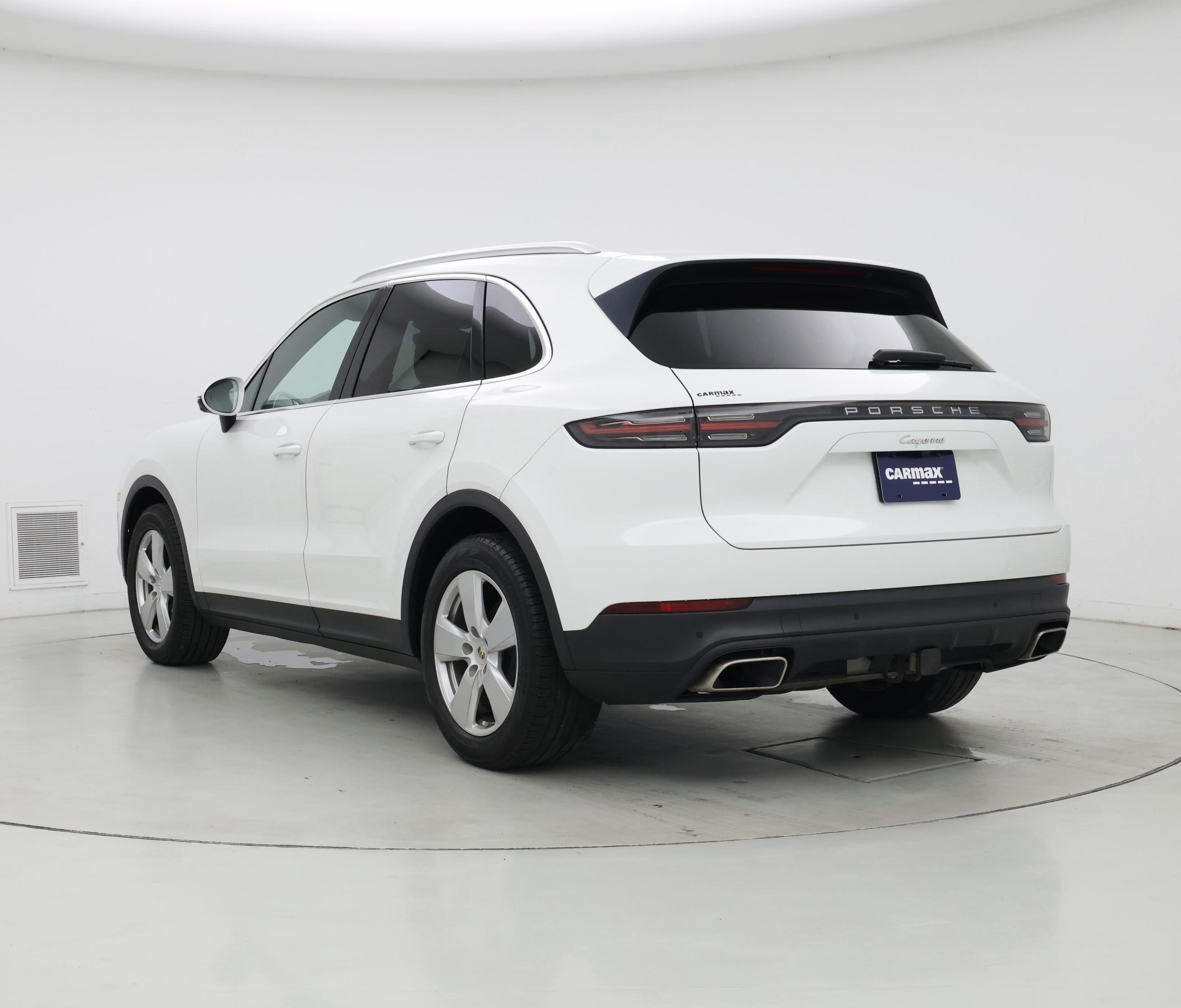 Thumbnail: 2020 Porsche Cayenne - 2